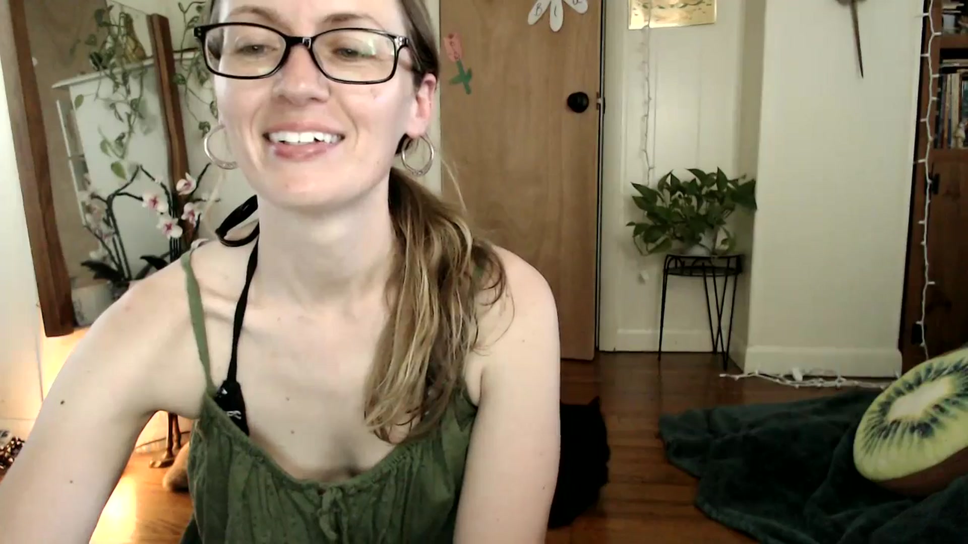 Gallery image thumbnail from WildflowerEm's myfreecams stream on, 06/05/2025, 19:15 image 2 of 20