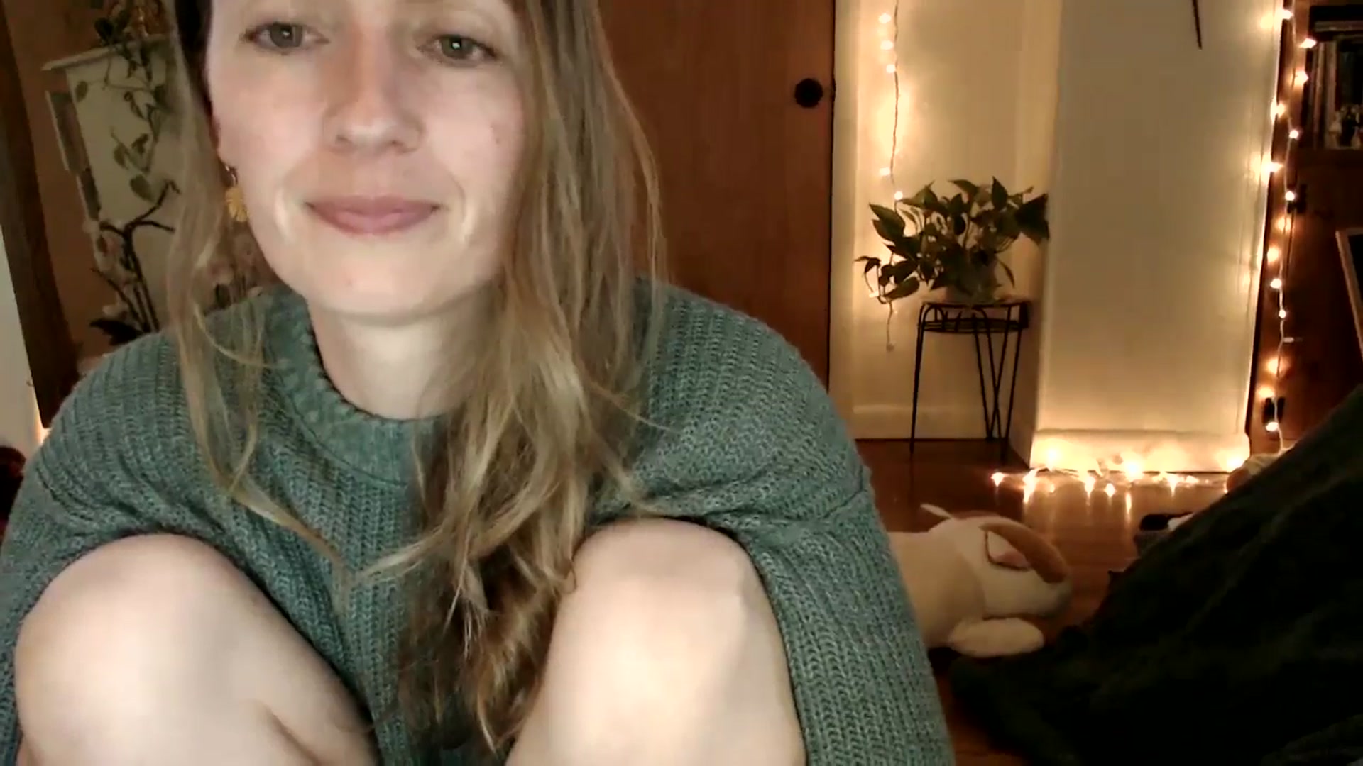 Gallery image thumbnail from WildflowerEm's myfreecams stream on, 06/08/2025, 23:45 image 14 of 20