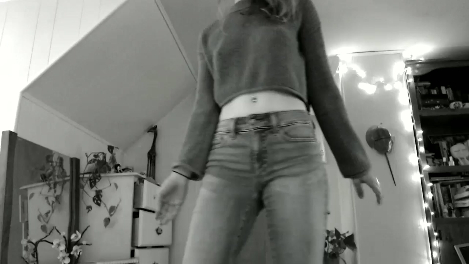 Gallery image thumbnail from WildflowerEm's myfreecams stream on, 06/08/2025, 23:45 image 1 of 20