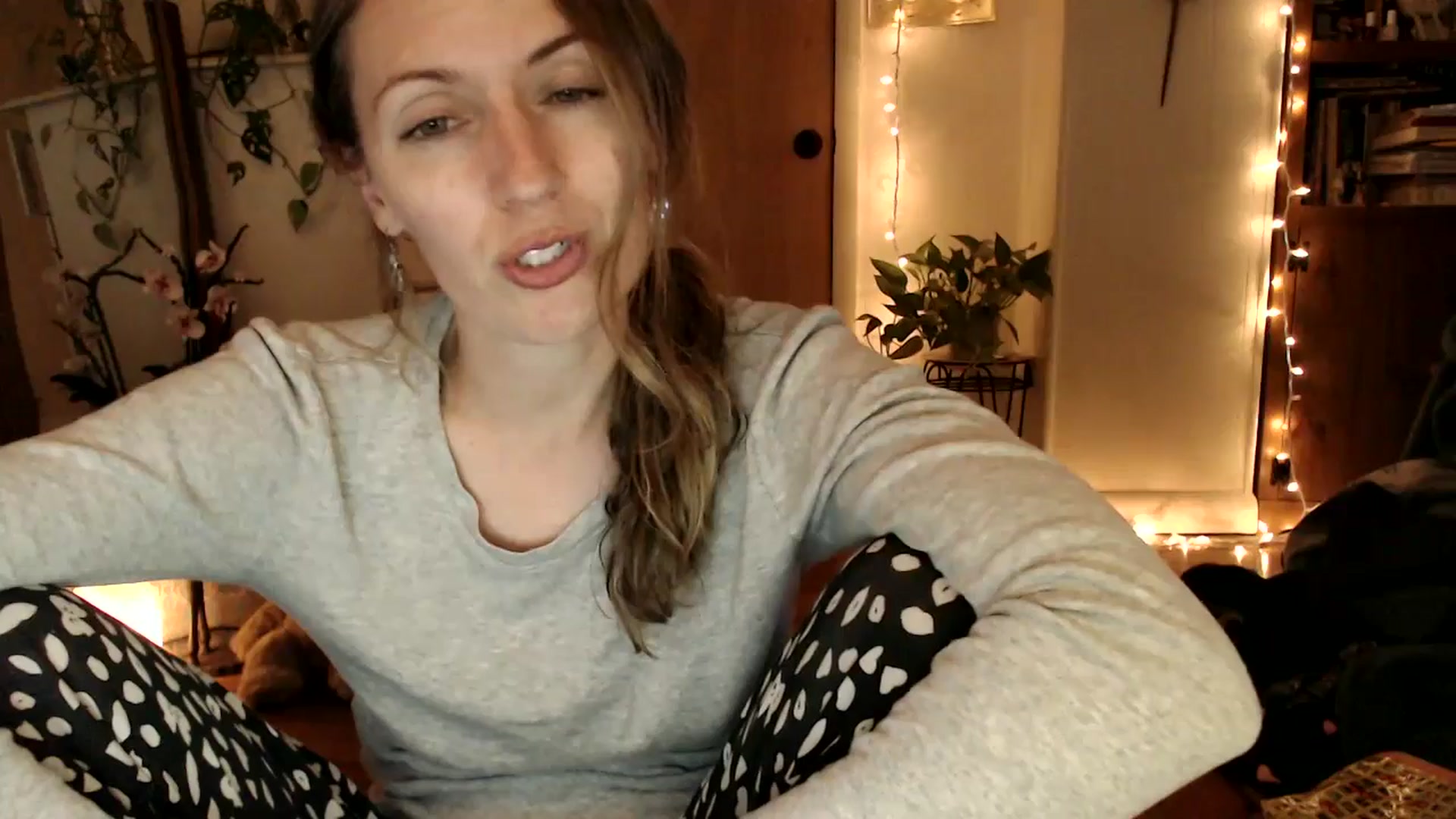 Gallery image thumbnail from WildflowerEm's myfreecams stream on, 06/15/2025, 23:56 image 14 of 20