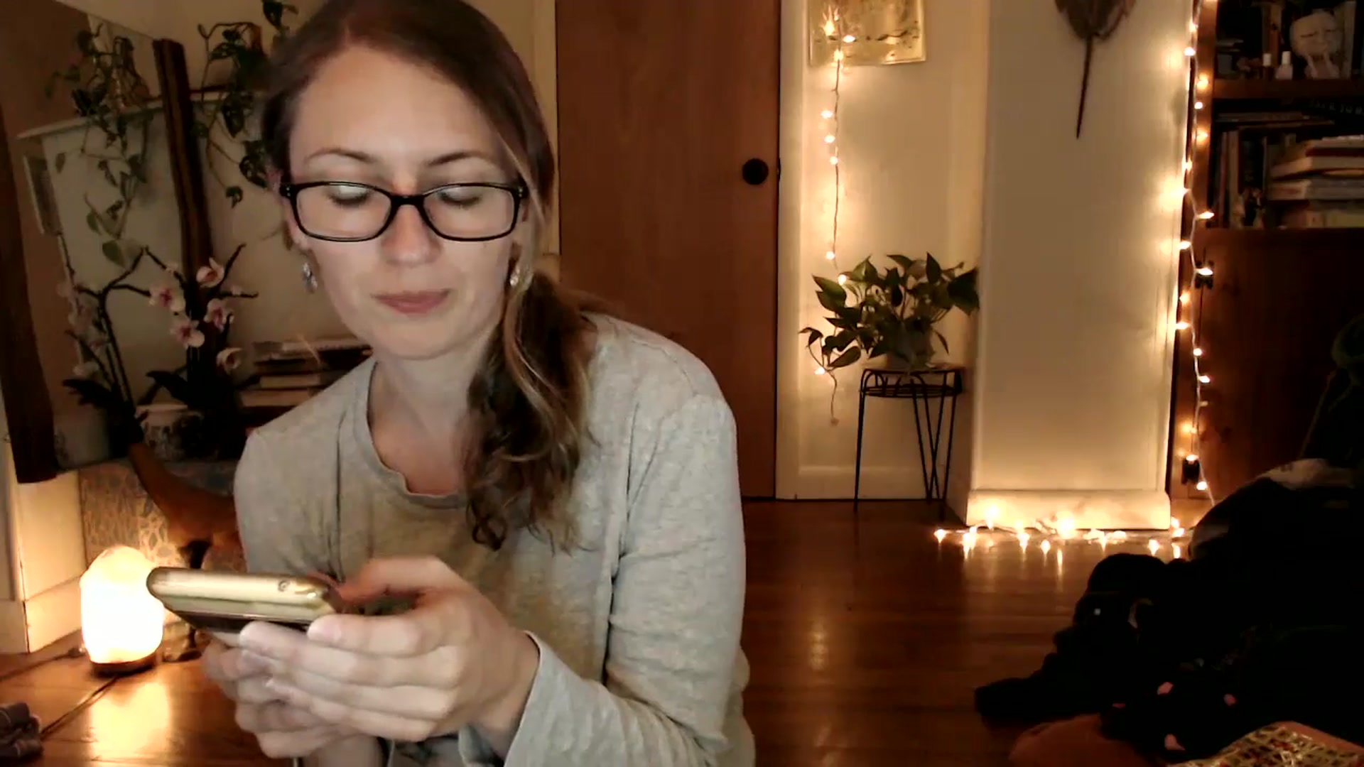 Gallery image thumbnail from WildflowerEm's myfreecams stream on, 06/15/2025, 23:56 image 4 of 20