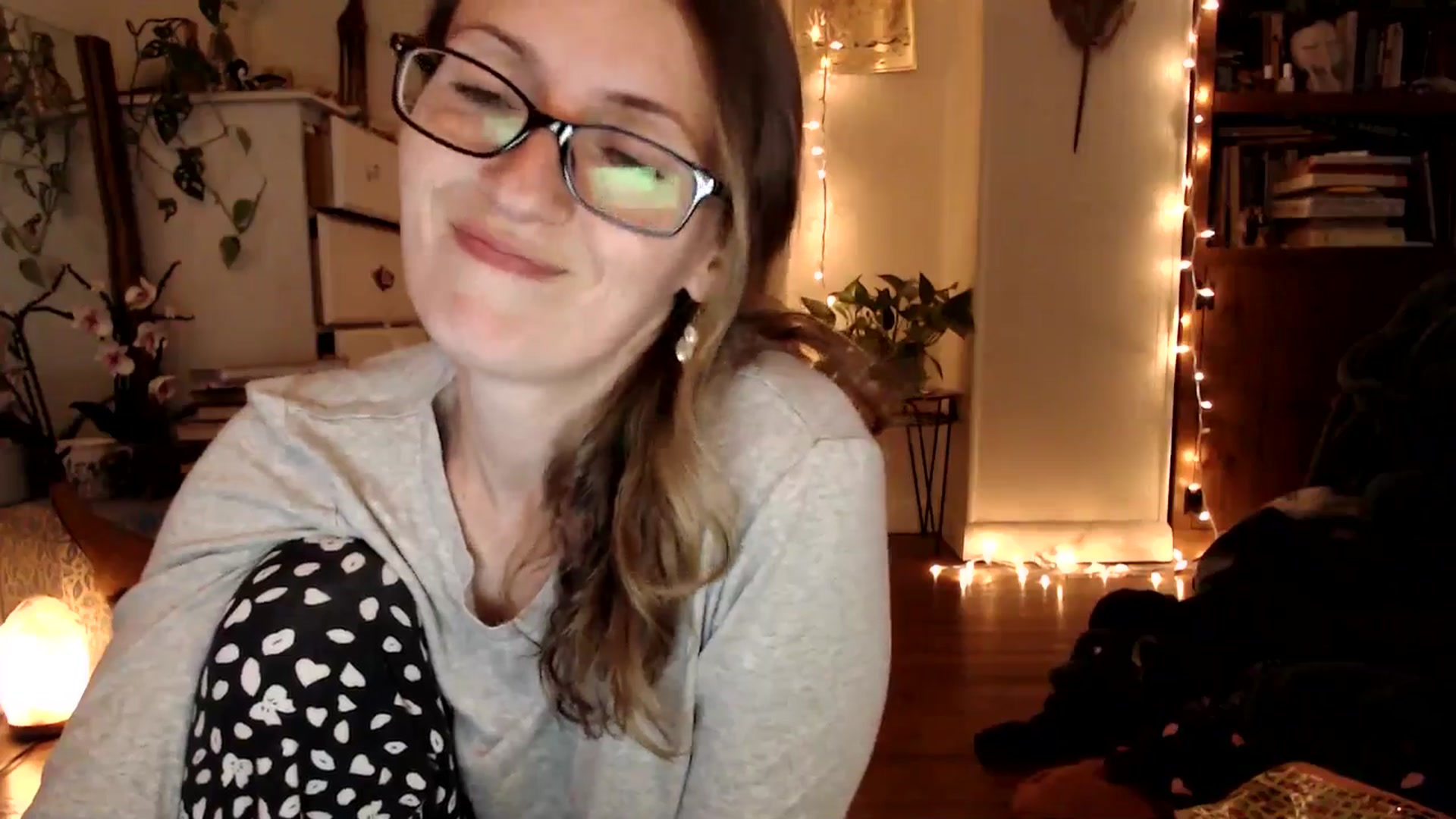 Gallery image thumbnail from WildflowerEm's myfreecams stream on, 06/15/2025, 23:56 image 6 of 20