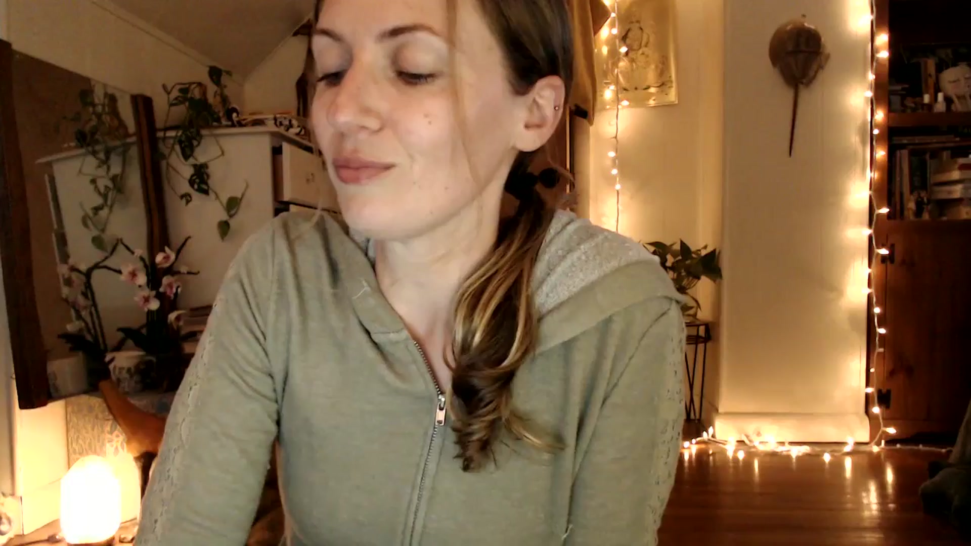 Gallery image thumbnail from WildflowerEm's myfreecams stream on, 06/27/2025, 24:06 image 1 of 20