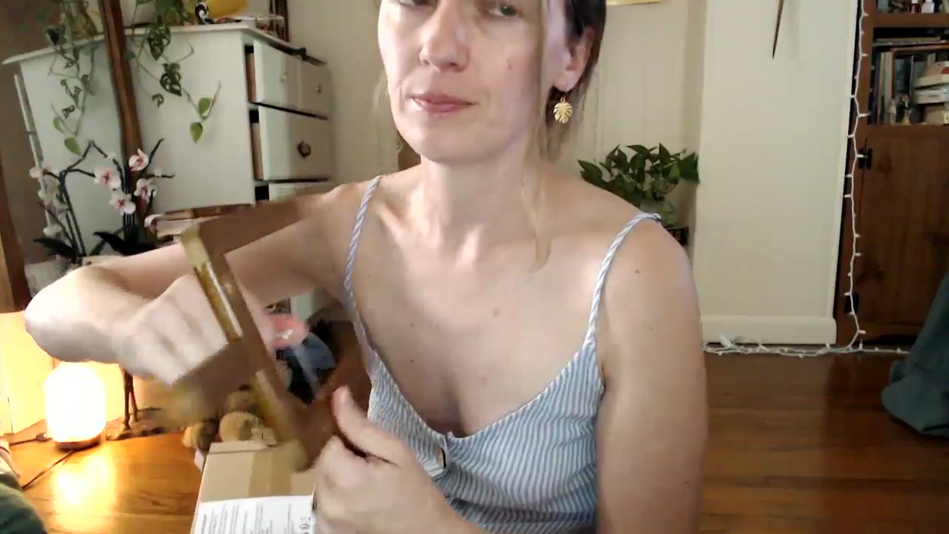 Gallery image thumbnail from WildflowerEm's myfreecams stream on, 06/29/2025, 21:03 image 8 of 20