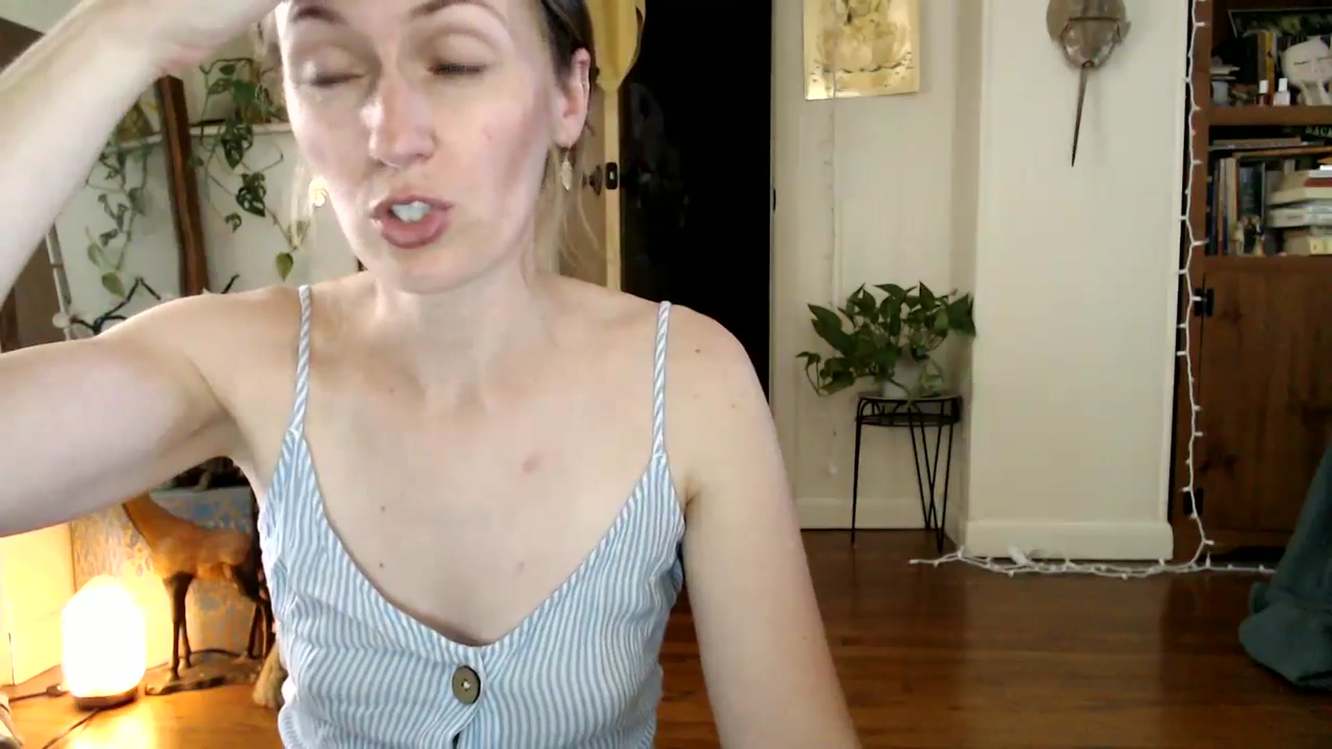 Gallery image thumbnail from WildflowerEm's myfreecams stream on, 06/29/2025, 21:03 image 2 of 20