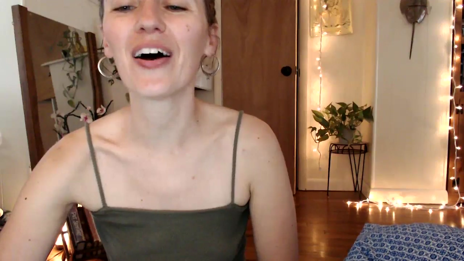 Gallery image thumbnail from WildflowerEm's myfreecams stream on, 06/30/2025, 18:35 image 6 of 20