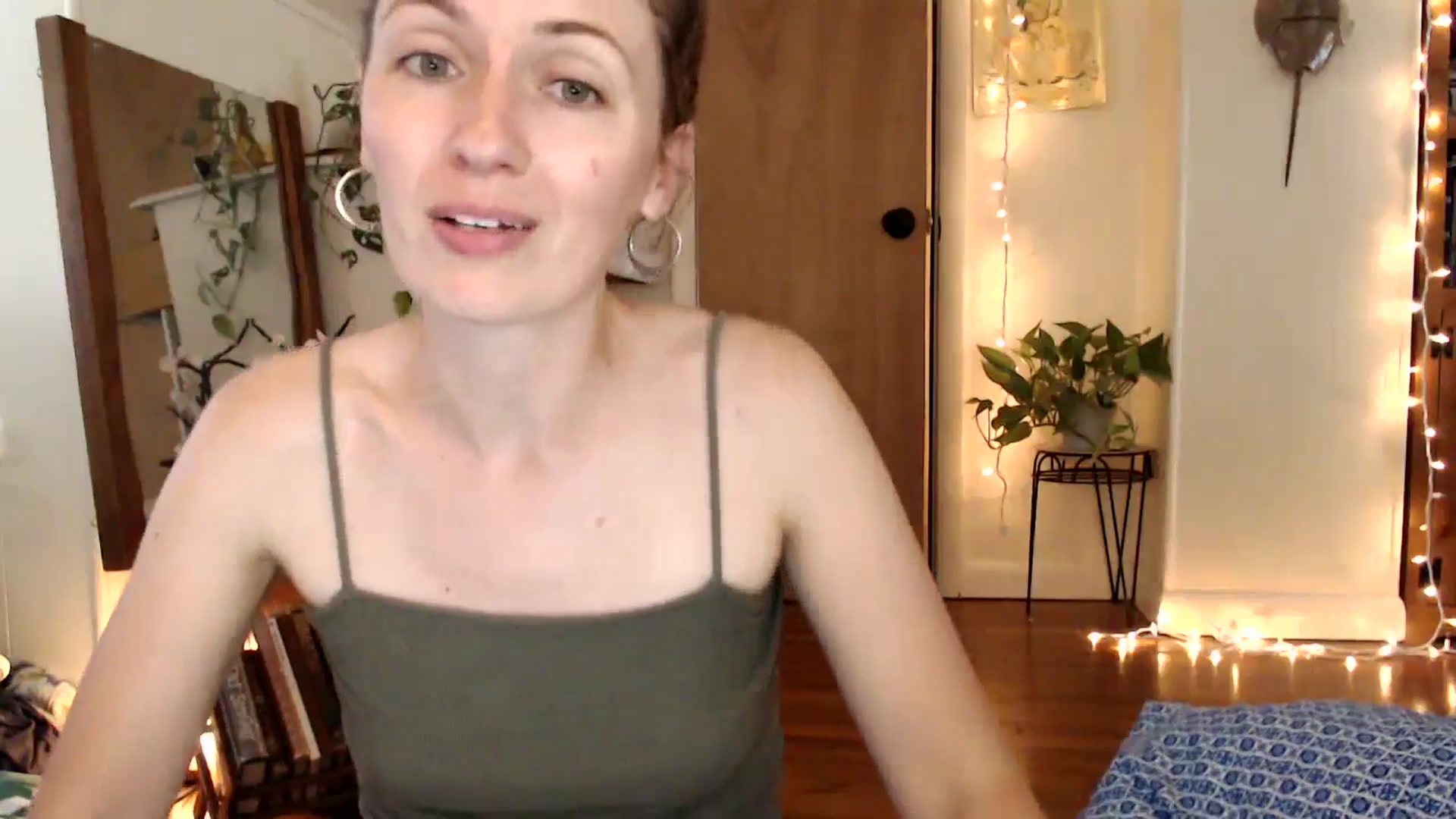 Gallery image thumbnail from WildflowerEm's myfreecams stream on, 06/30/2025, 18:35 image 5 of 20