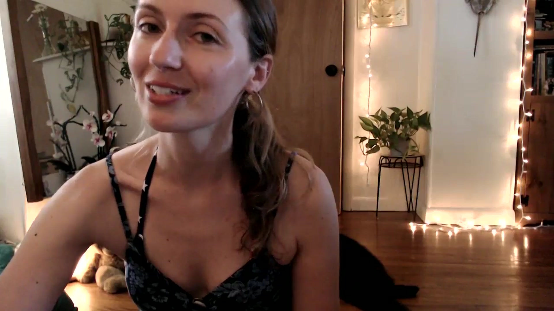 Gallery image thumbnail from WildflowerEm's myfreecams stream on, 07/06/2025, 23:15 image 3 of 20