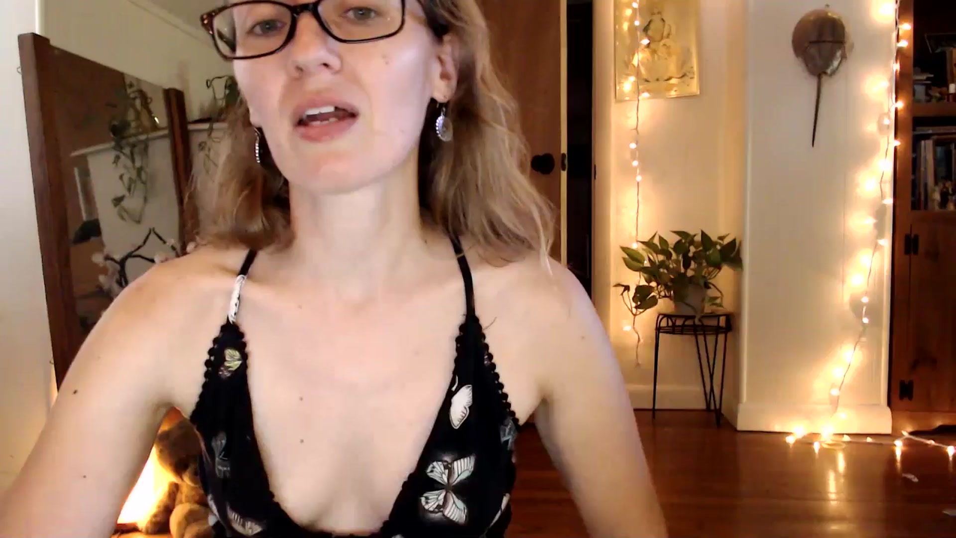 Gallery image thumbnail from WildflowerEm's myfreecams stream on, 07/13/2025, 23:17 image 7 of 20