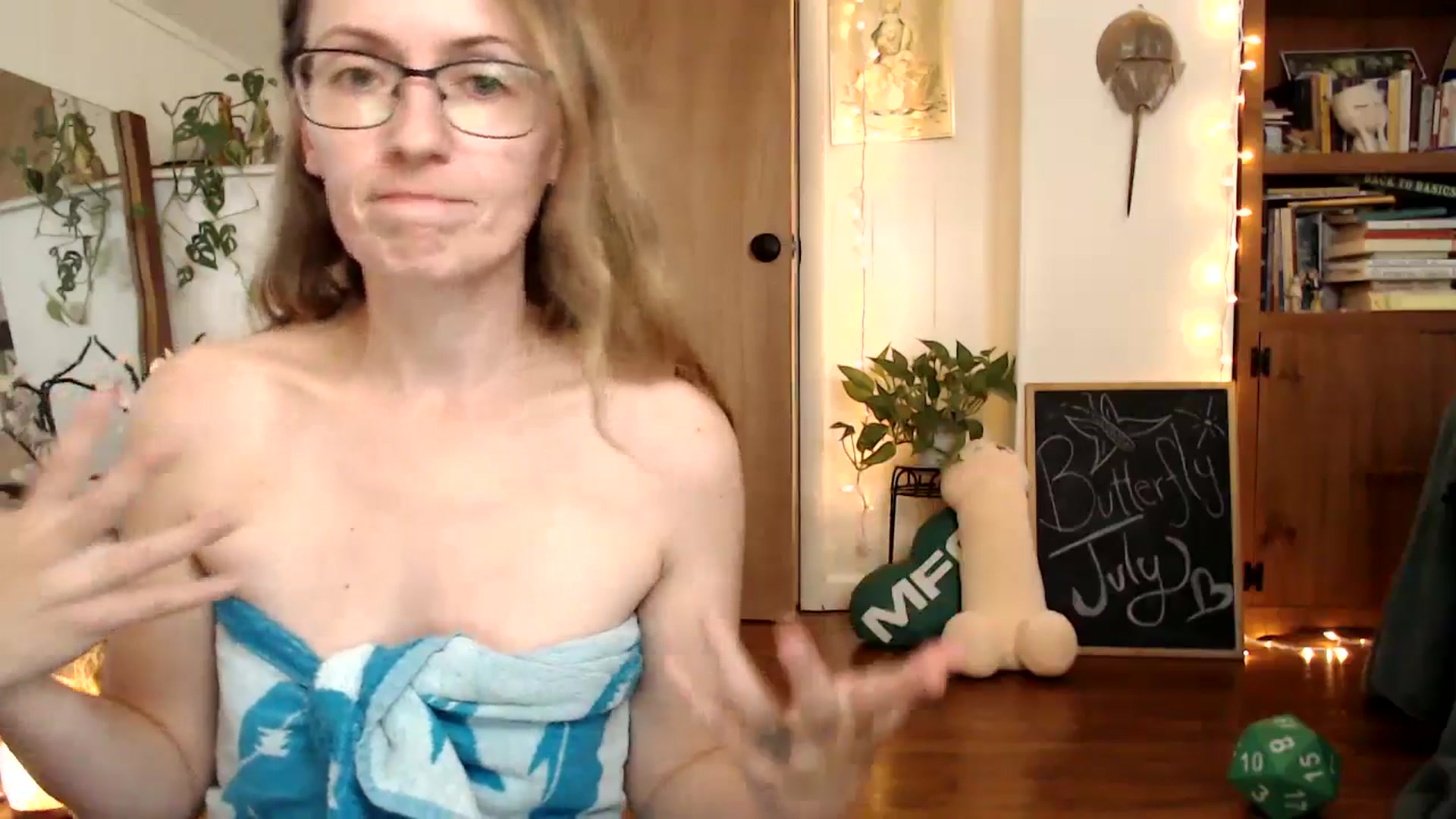 Gallery image thumbnail from WildflowerEm's myfreecams stream on, 07/23/2025, 18:16 image 9 of 20