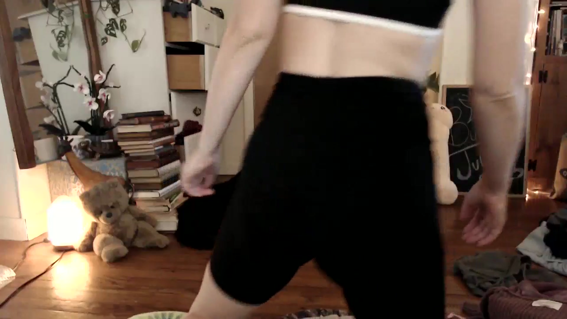 Gallery image thumbnail from WildflowerEm's myfreecams stream on, 07/25/2025, 18:17 image 12 of 20