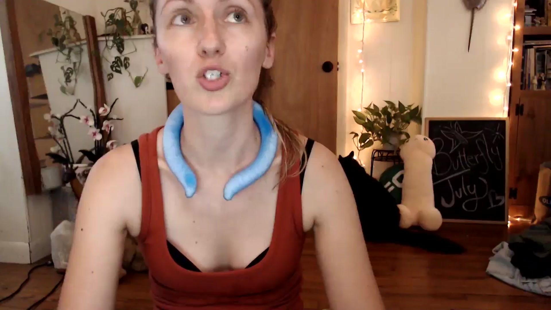 Gallery image thumbnail from WildflowerEm's myfreecams stream on, 07/25/2025, 18:17 image 3 of 20