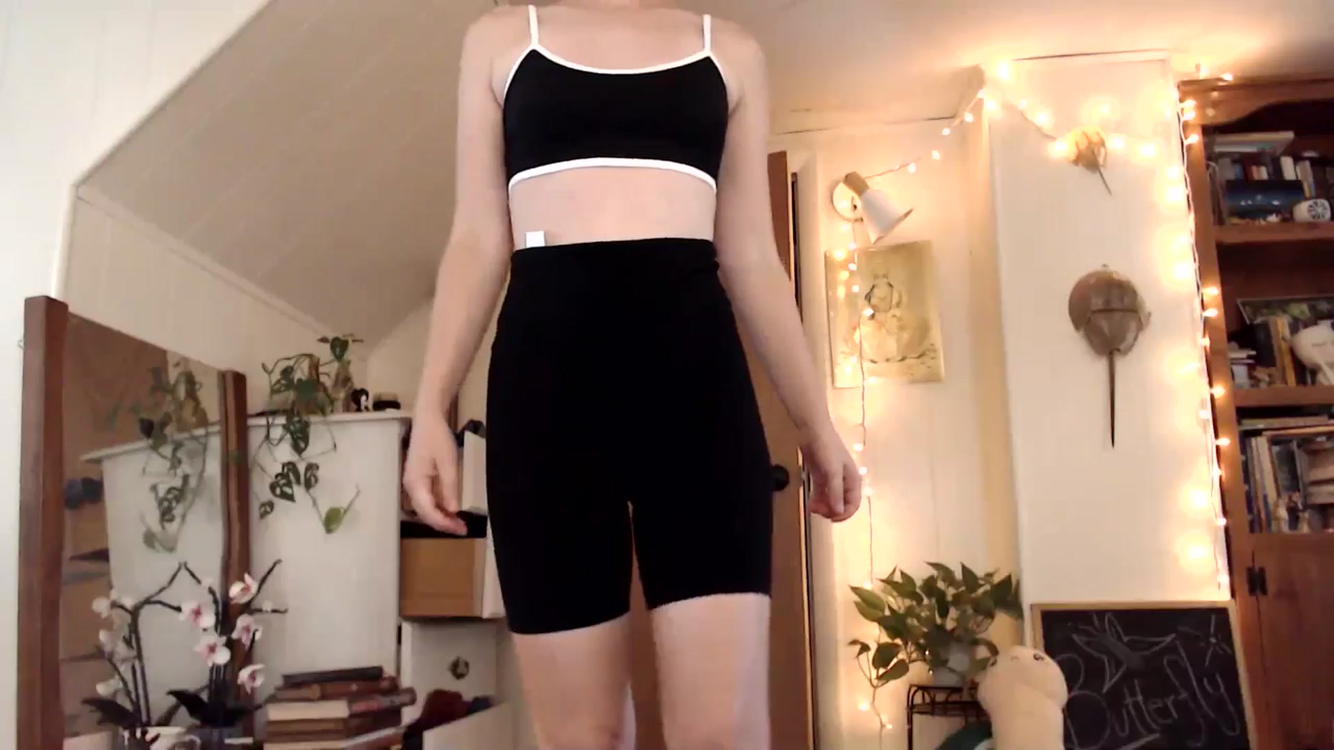 Gallery image thumbnail from WildflowerEm's myfreecams stream on, 07/25/2025, 18:17 image 10 of 20