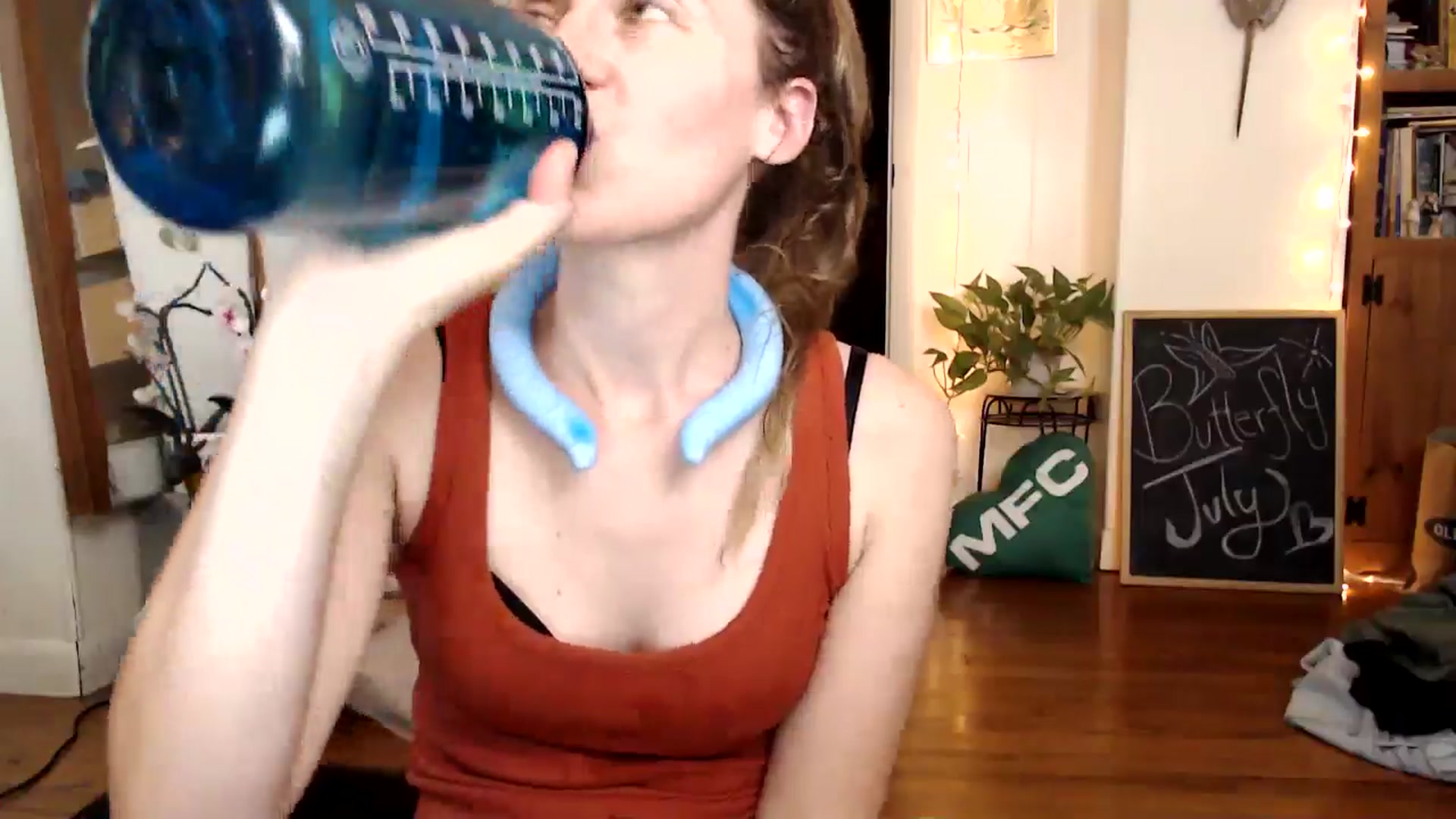 Gallery image thumbnail from WildflowerEm's myfreecams stream on, 07/25/2025, 18:17 image 2 of 20