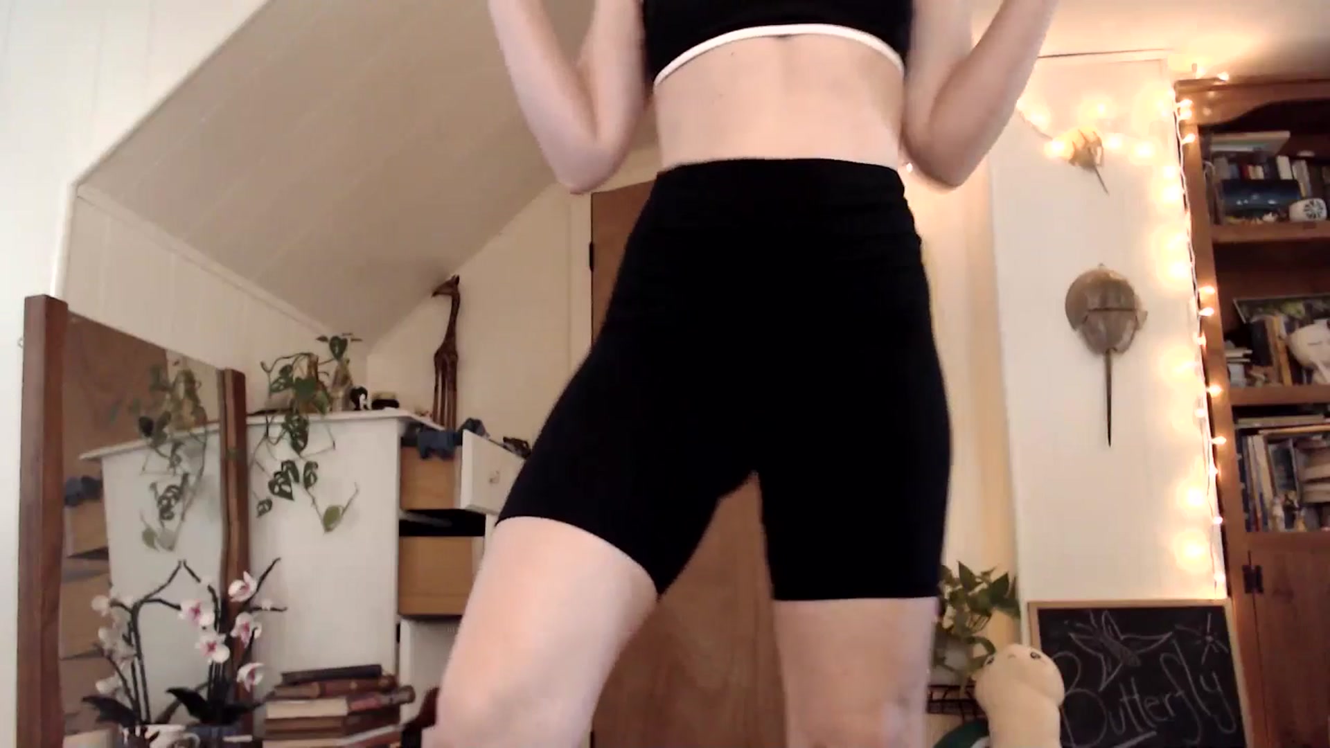Gallery image thumbnail from WildflowerEm's myfreecams stream on, 07/25/2025, 18:17 image 11 of 20