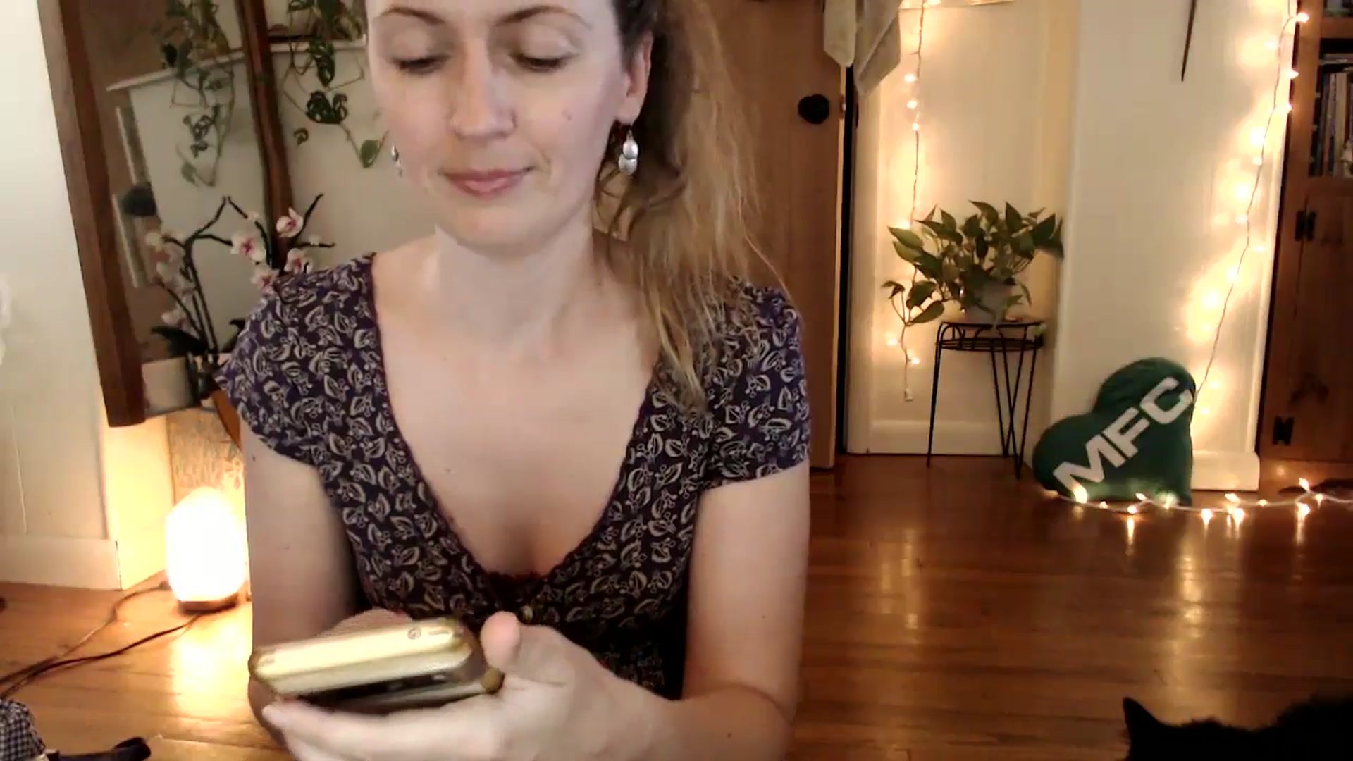 Gallery image thumbnail from WildflowerEm's myfreecams stream on, 08/03/2025, 22:11 image 2 of 20