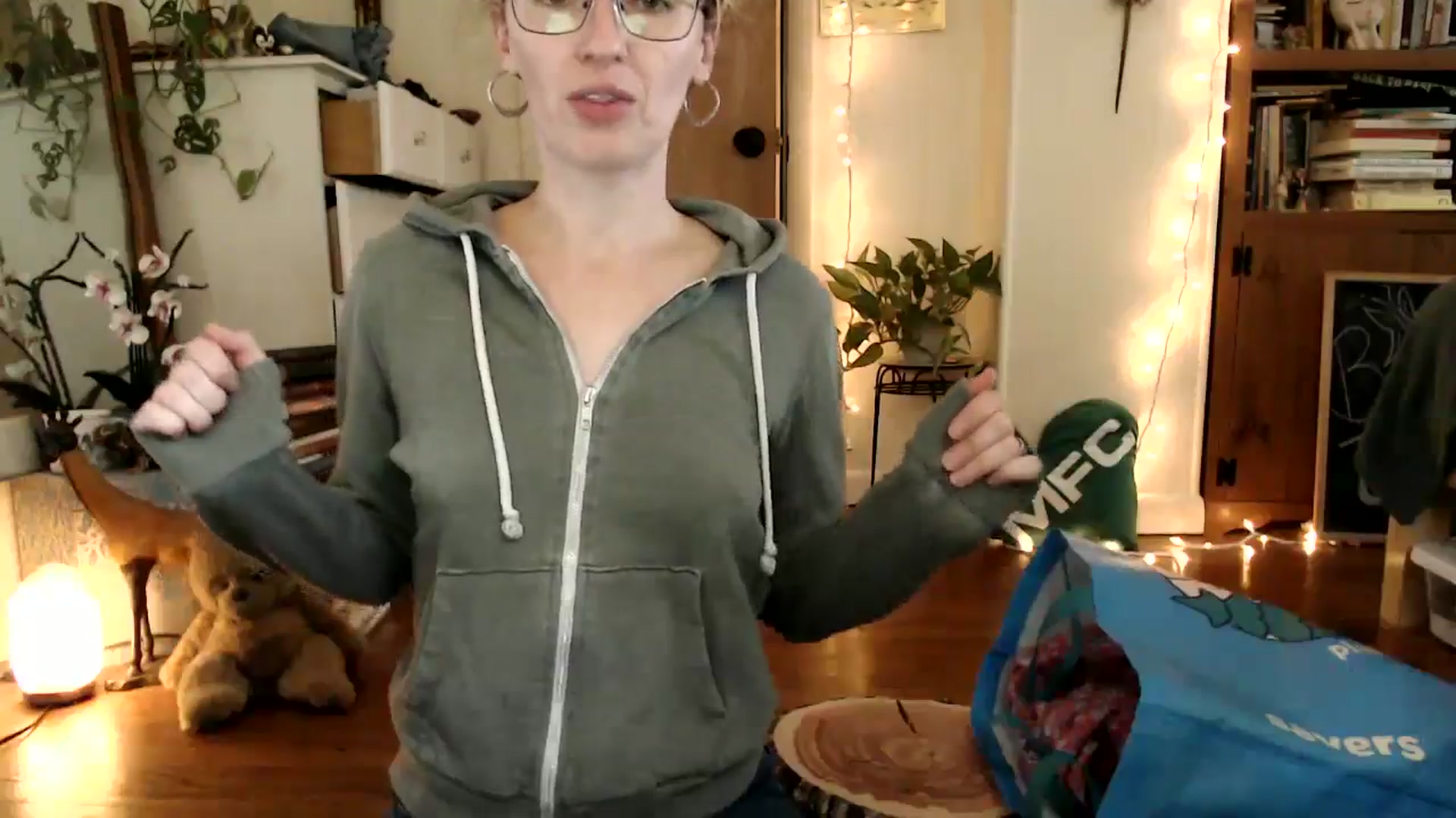 Gallery image thumbnail from WildflowerEm's myfreecams stream on, 08/06/2025, 18:25 image 13 of 20