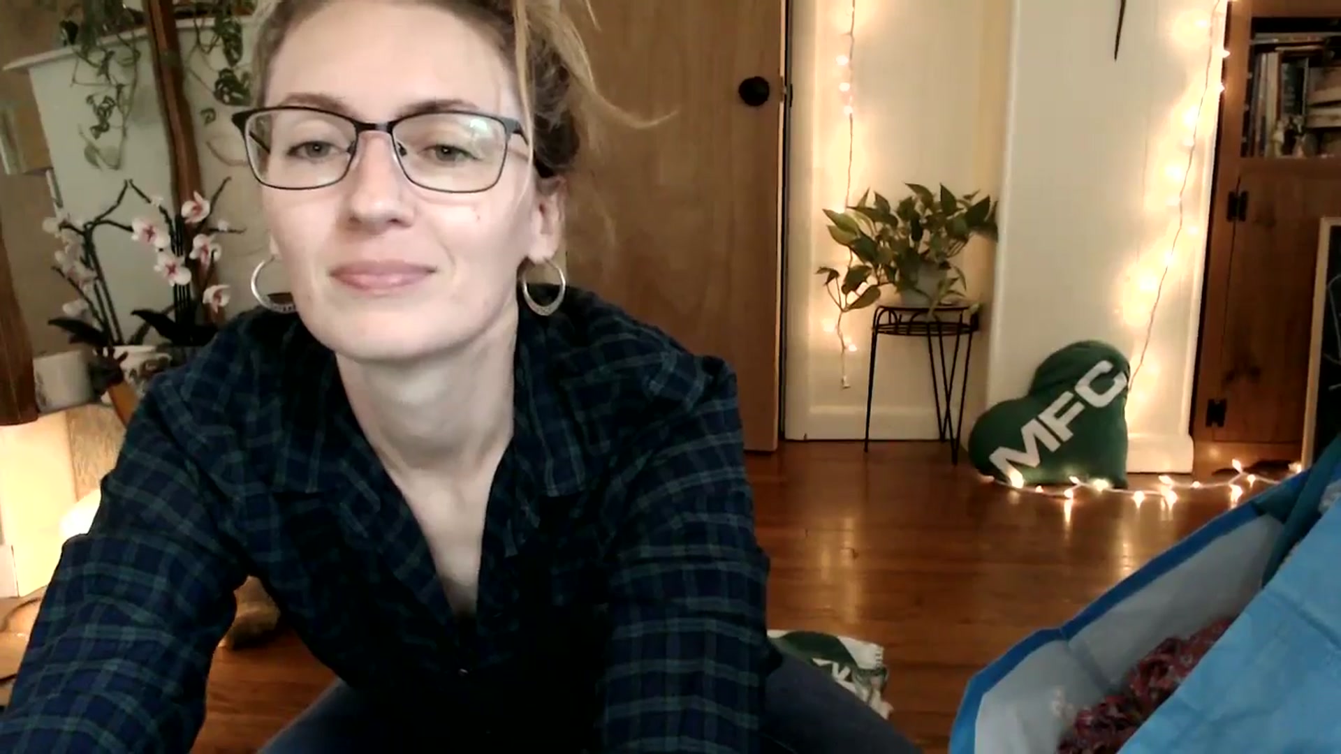 Gallery image thumbnail from WildflowerEm's myfreecams stream on, 08/06/2025, 18:25 image 11 of 20
