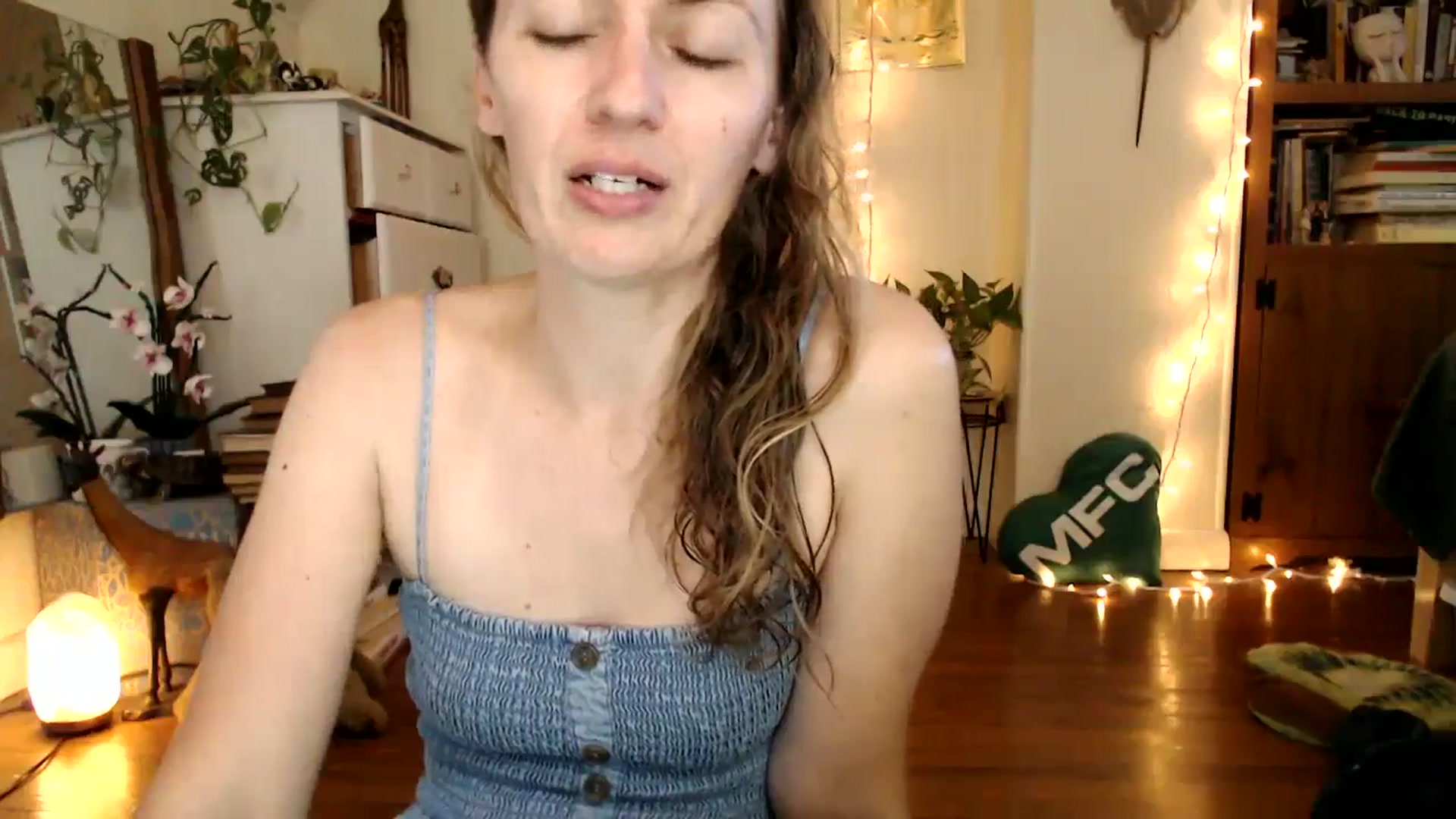 Gallery image thumbnail from WildflowerEm's myfreecams stream on, 08/08/2025, 18:04 image 5 of 20