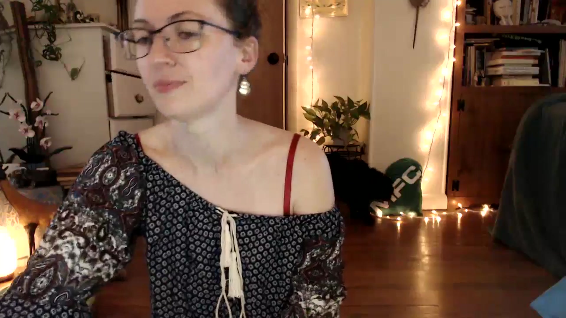 Gallery image thumbnail from WildflowerEm's myfreecams stream on, 08/10/2025, 22:54 image 6 of 20