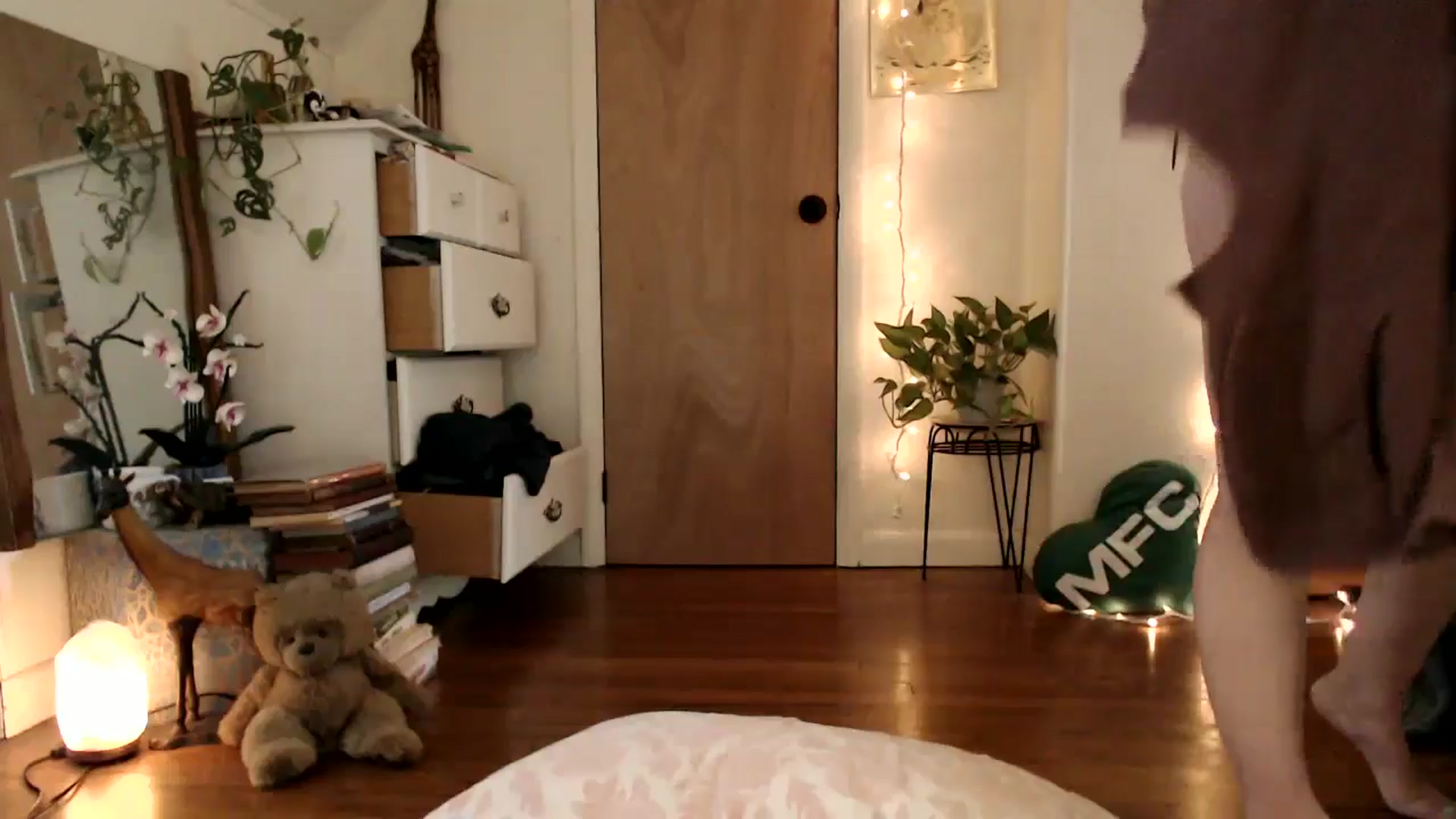 Gallery image thumbnail from WildflowerEm's myfreecams stream on, 08/24/2025, 19:28 image 19 of 20