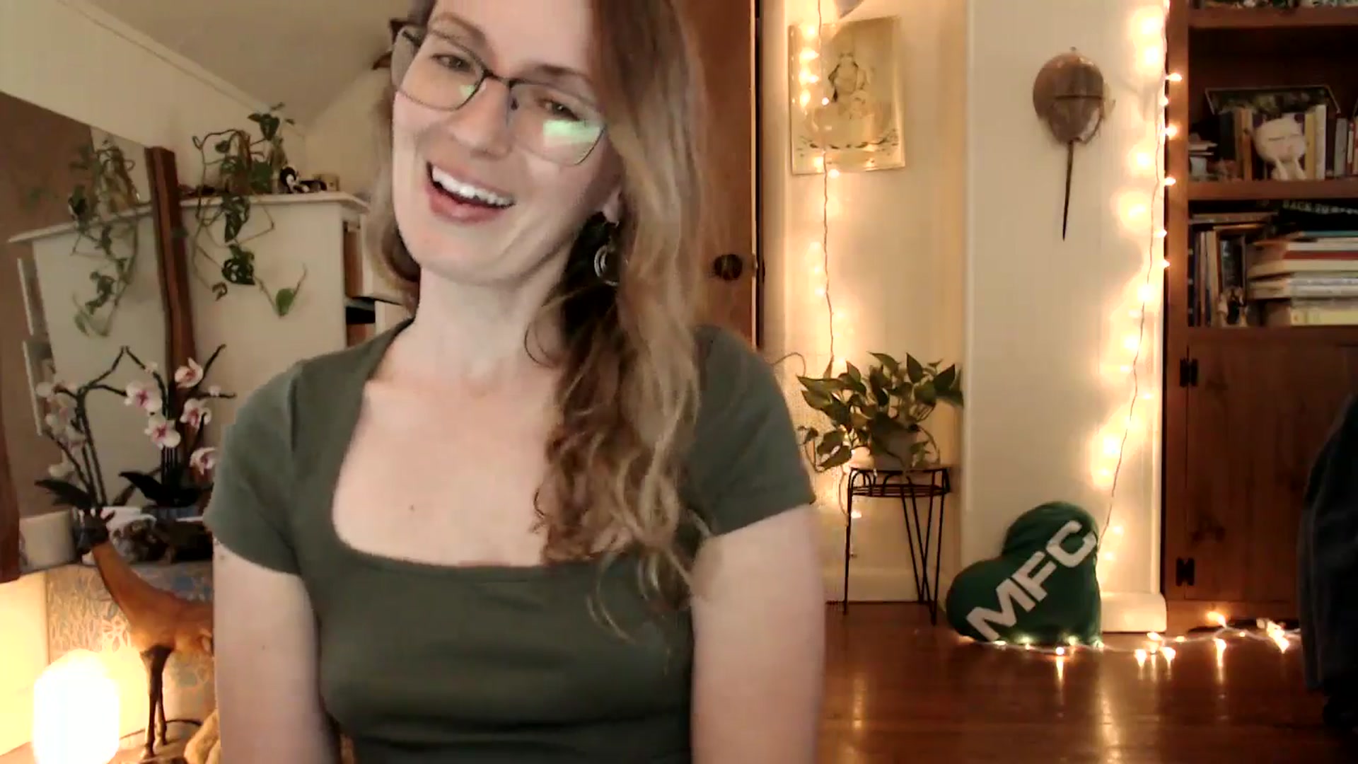 Gallery image thumbnail from WildflowerEm's myfreecams stream on, 08/29/2025, 19:14 image 7 of 20