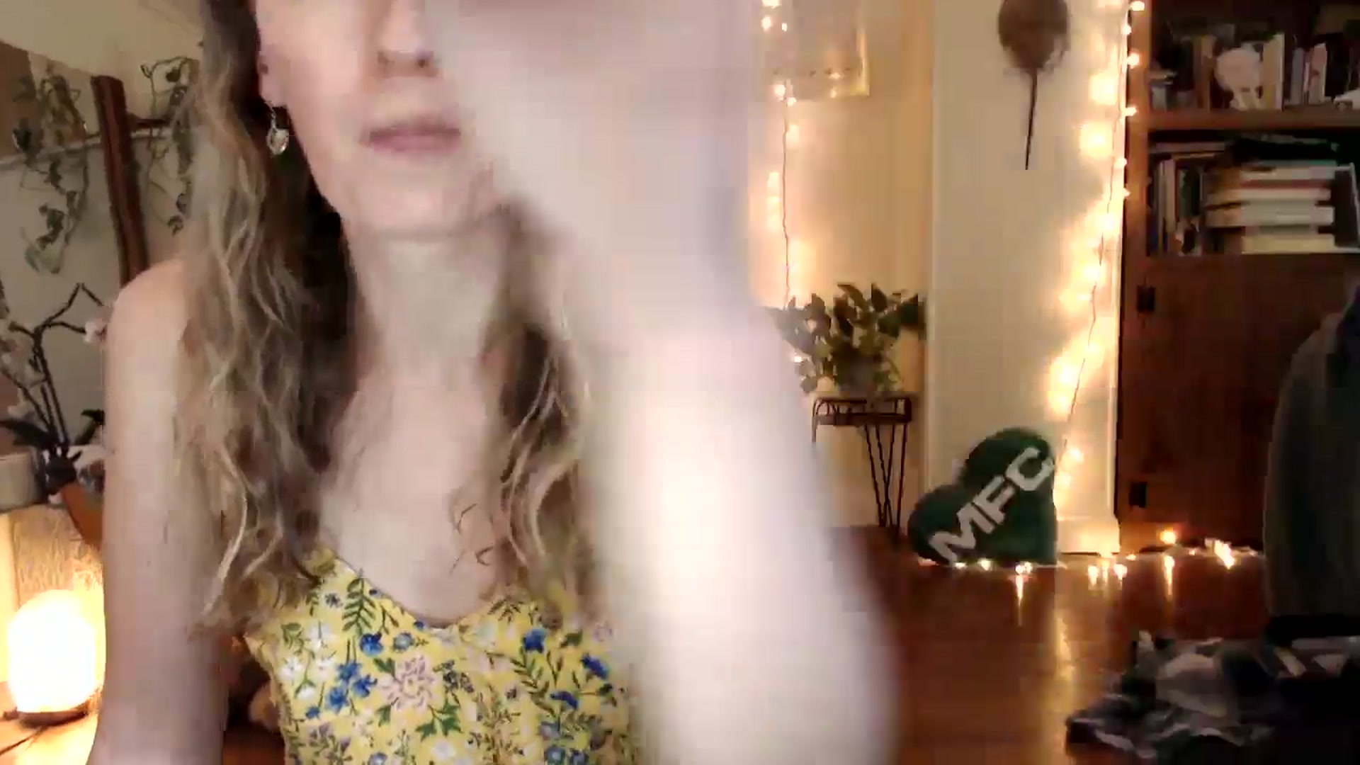 Gallery image thumbnail from WildflowerEm's myfreecams stream on, 08/31/2025, 22:30 image 4 of 20
