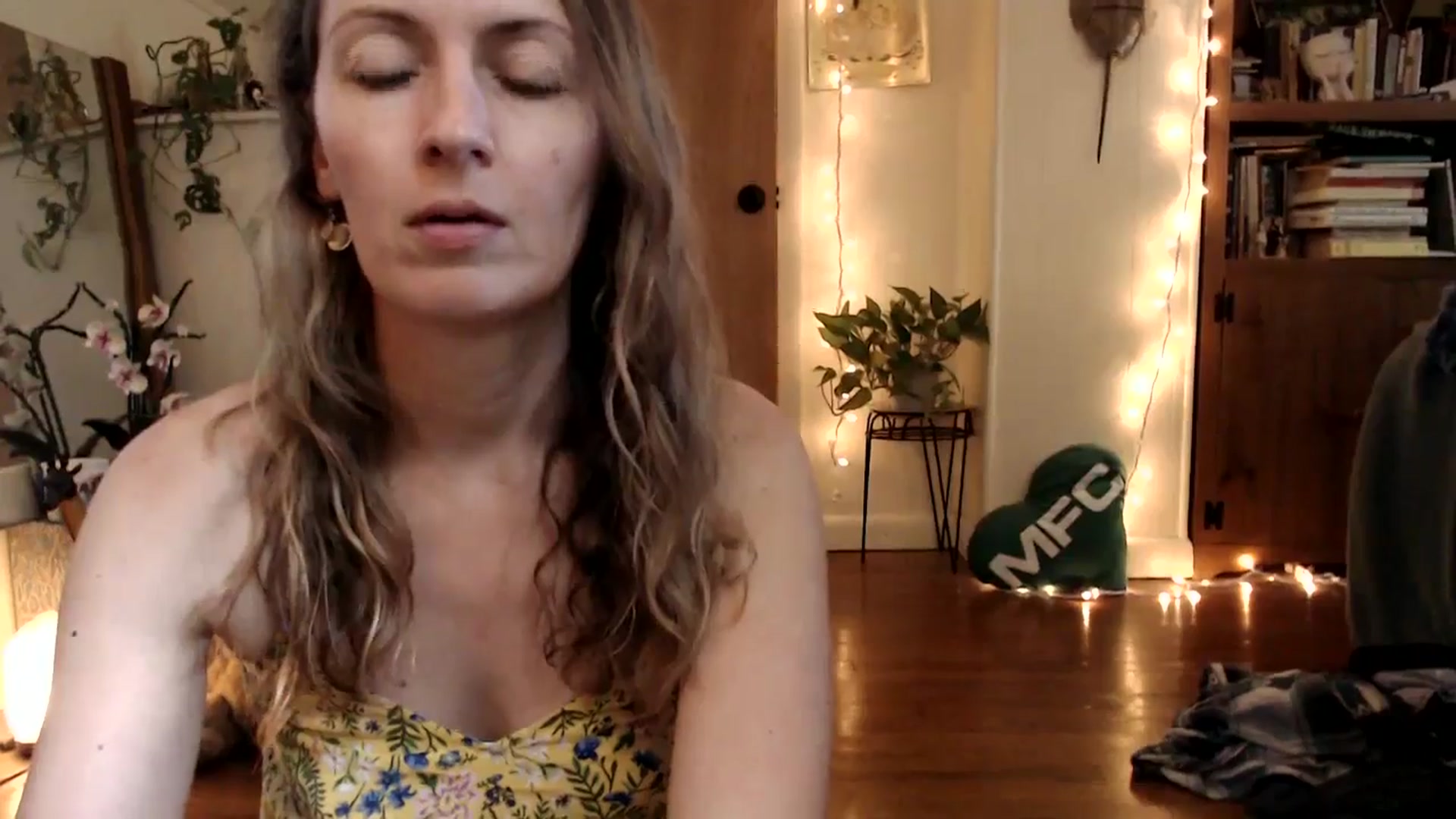 Gallery image thumbnail from WildflowerEm's myfreecams stream on, 08/31/2025, 22:30 image 2 of 20