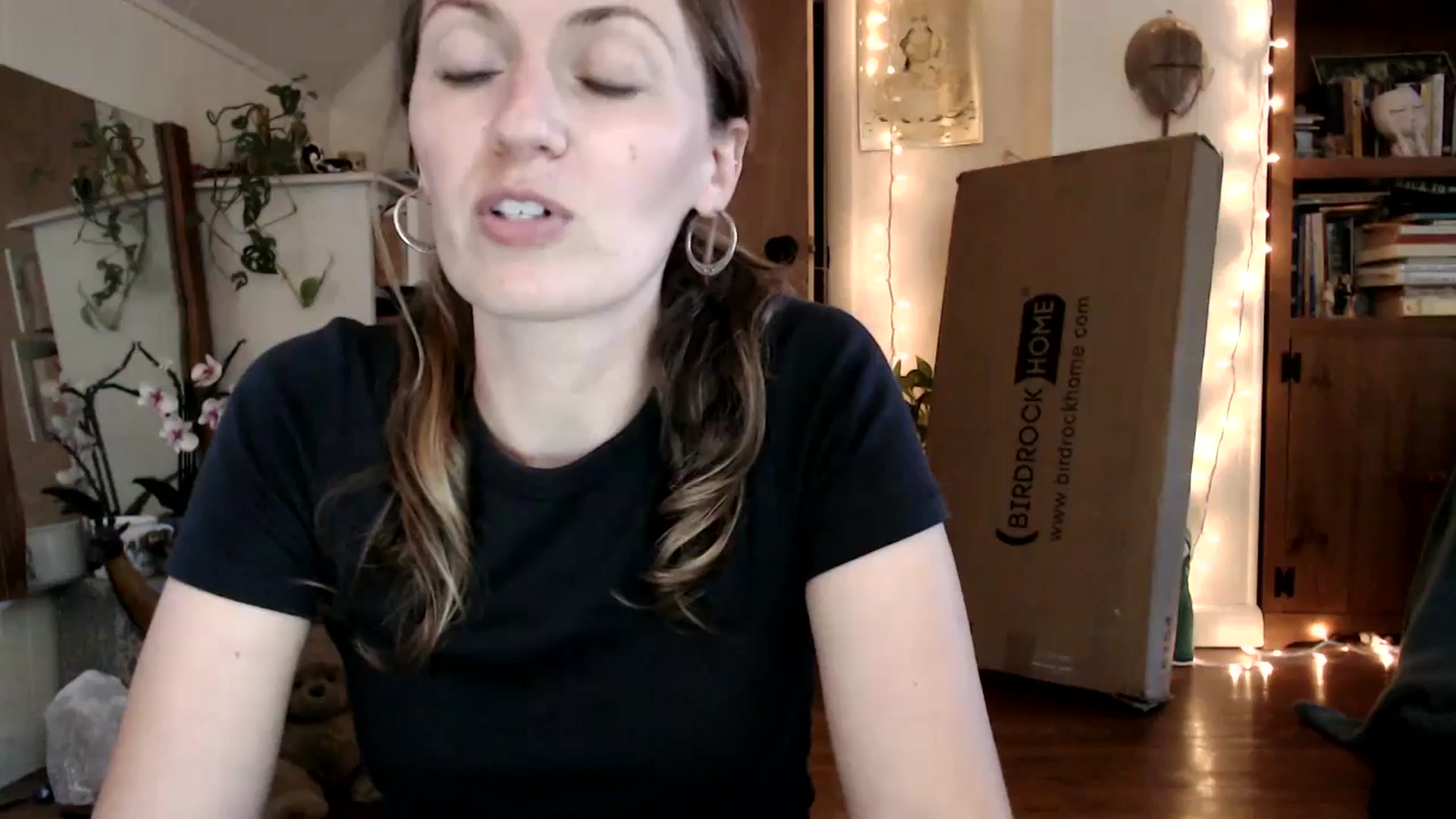 Gallery image thumbnail from WildflowerEm's myfreecams stream on, 09/04/2025, 19:11 image 1 of 20