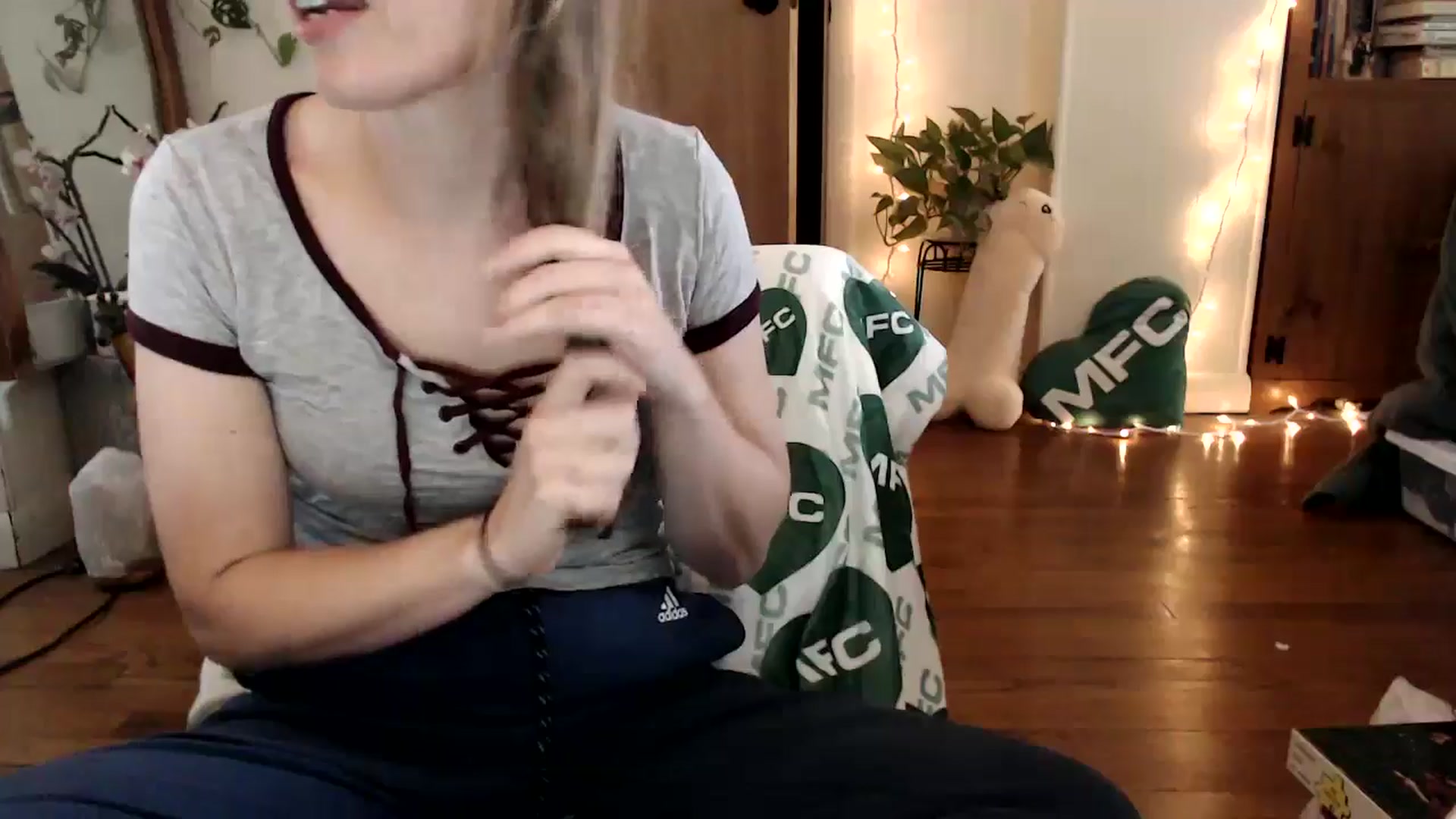 Gallery image thumbnail from WildflowerEm's myfreecams stream on, 09/10/2025, 19:11 image 8 of 20
