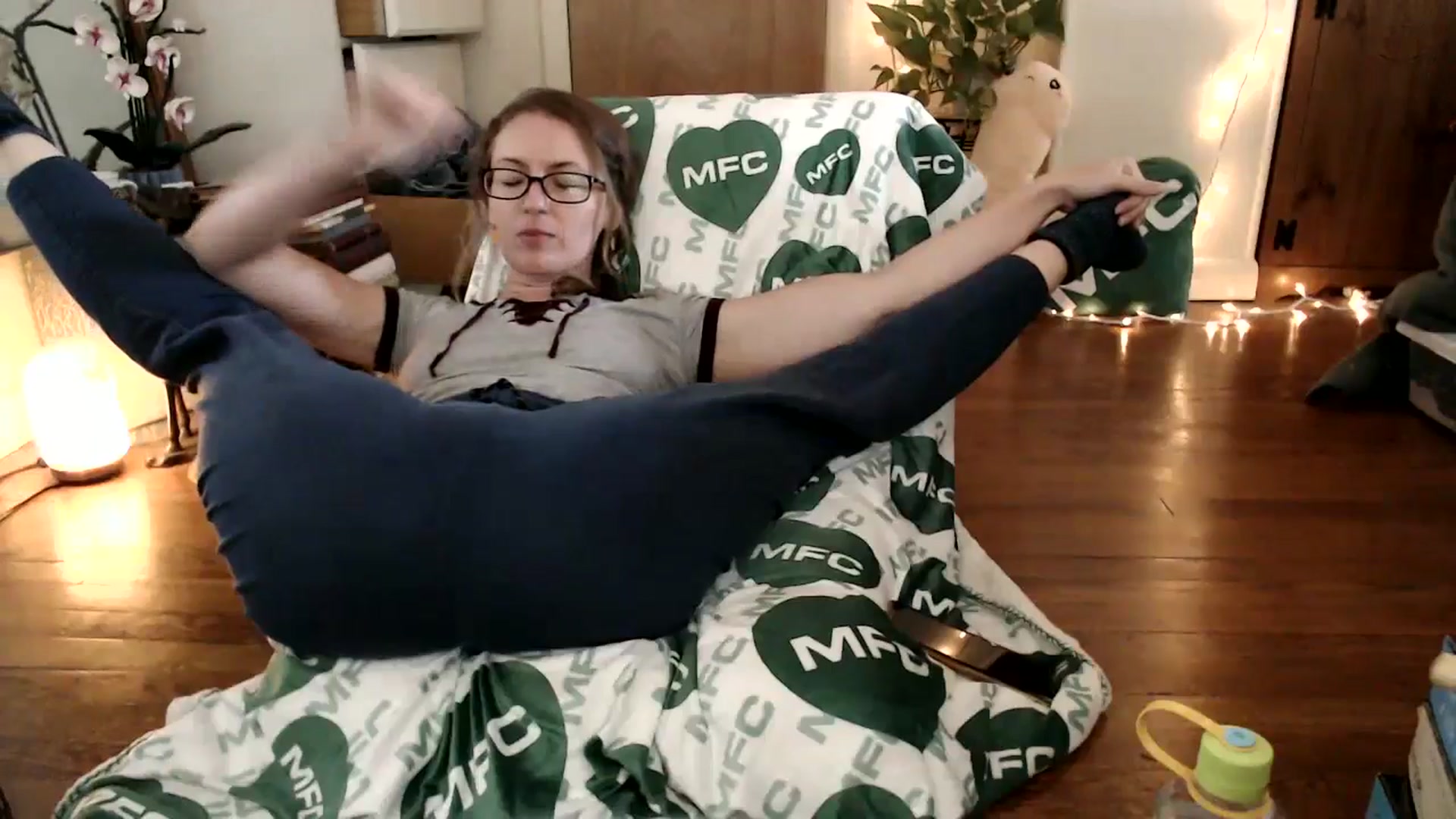 Gallery image thumbnail from WildflowerEm's myfreecams stream on, 09/10/2025, 19:11 image 15 of 20