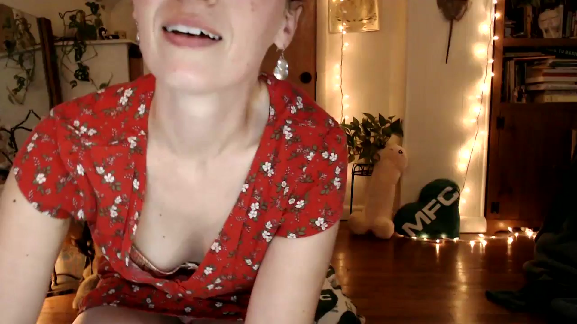 Gallery image thumbnail from WildflowerEm's myfreecams stream on, 09/14/2025, 21:57 image 4 of 20