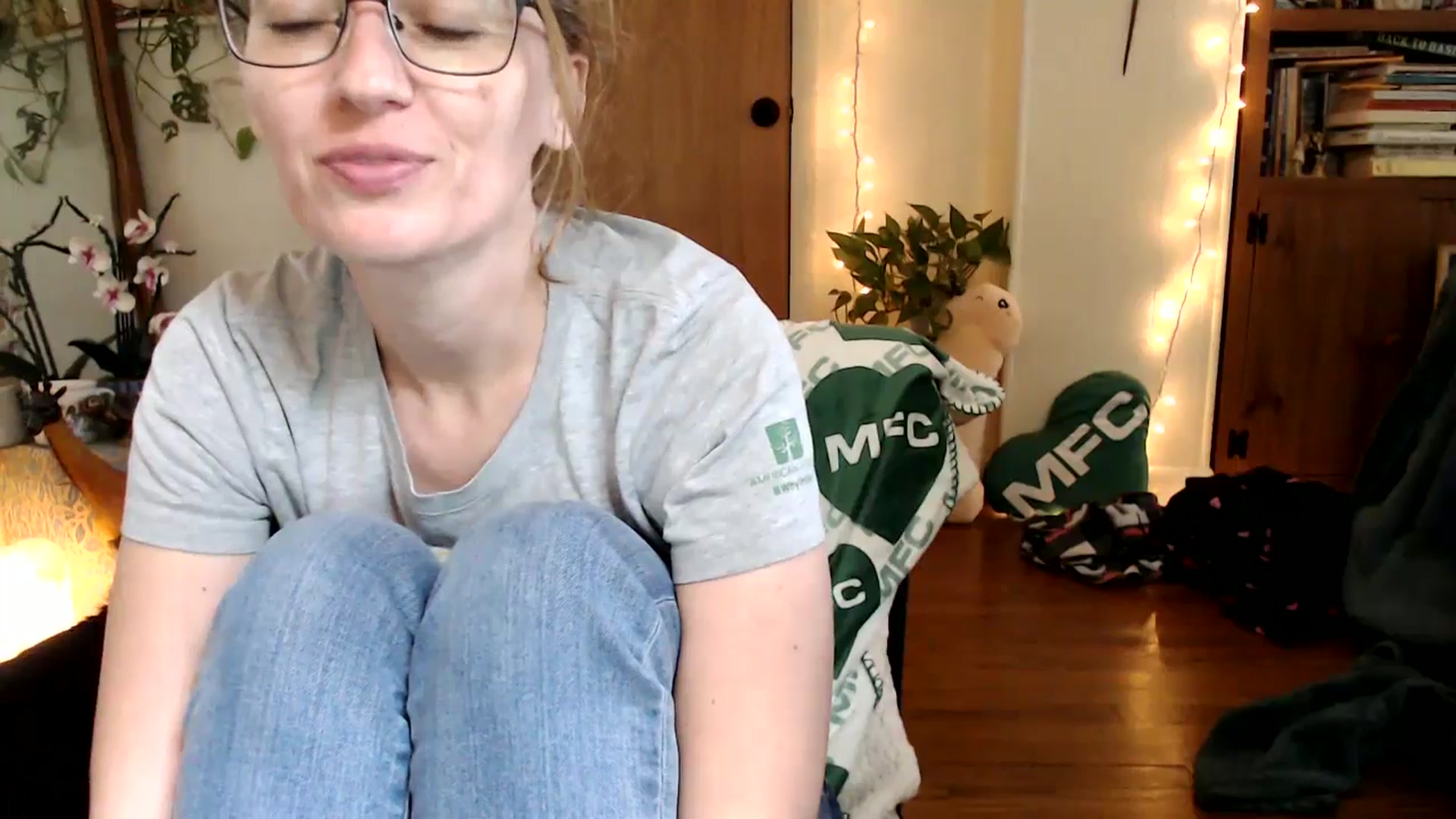 Gallery image thumbnail from WildflowerEm's myfreecams stream on, 09/16/2025, 17:12 image 11 of 20