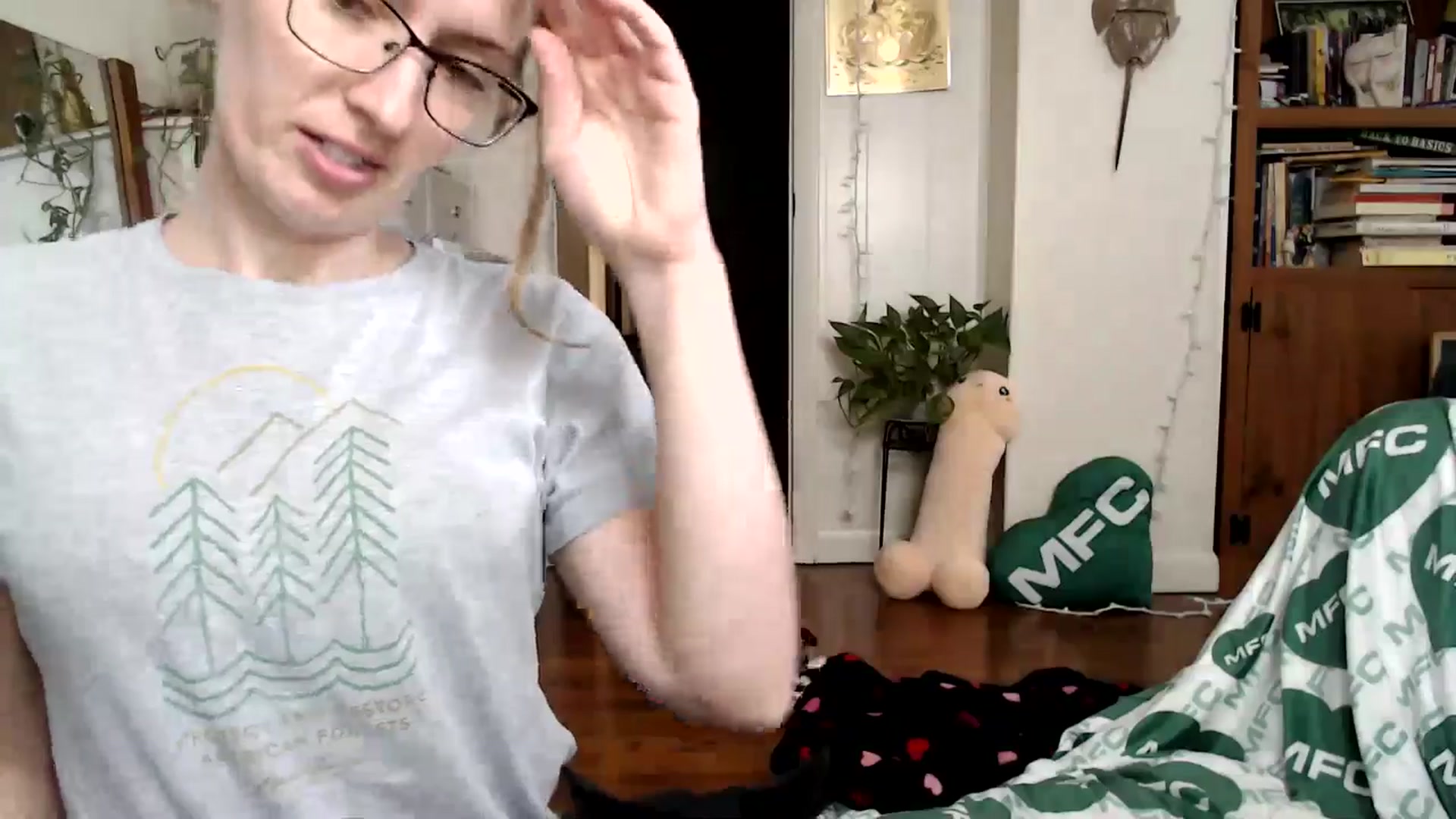 Gallery image thumbnail from WildflowerEm's myfreecams stream on, 09/16/2025, 17:12 image 3 of 20