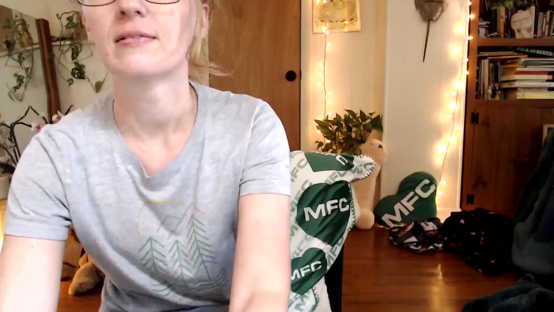 Gallery image thumbnail from WildflowerEm's myfreecams stream on, 09/16/2025, 17:12 image 19 of 20