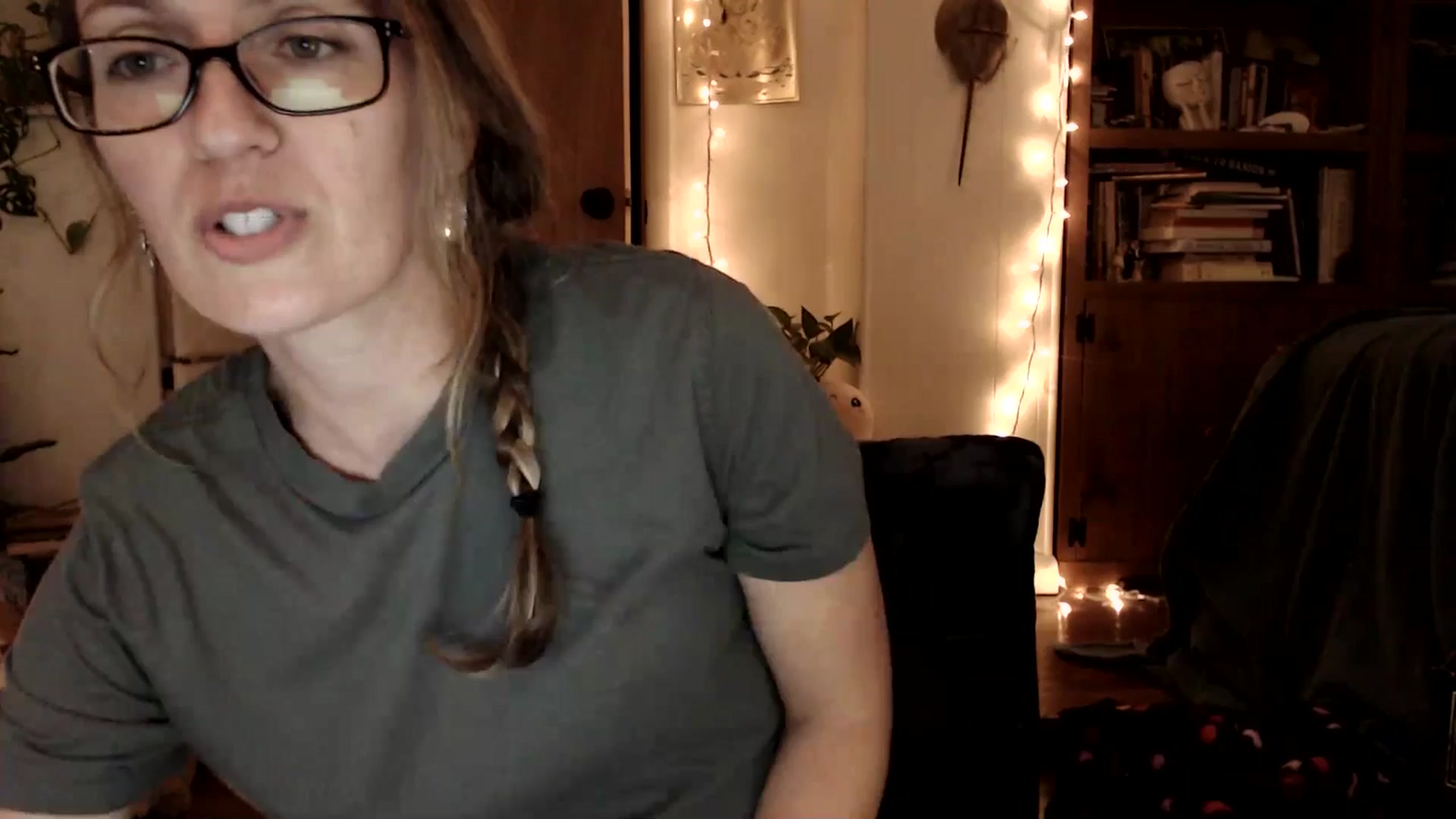 Gallery image thumbnail from WildflowerEm's myfreecams stream on, 09/21/2025, 23:40 image 8 of 20