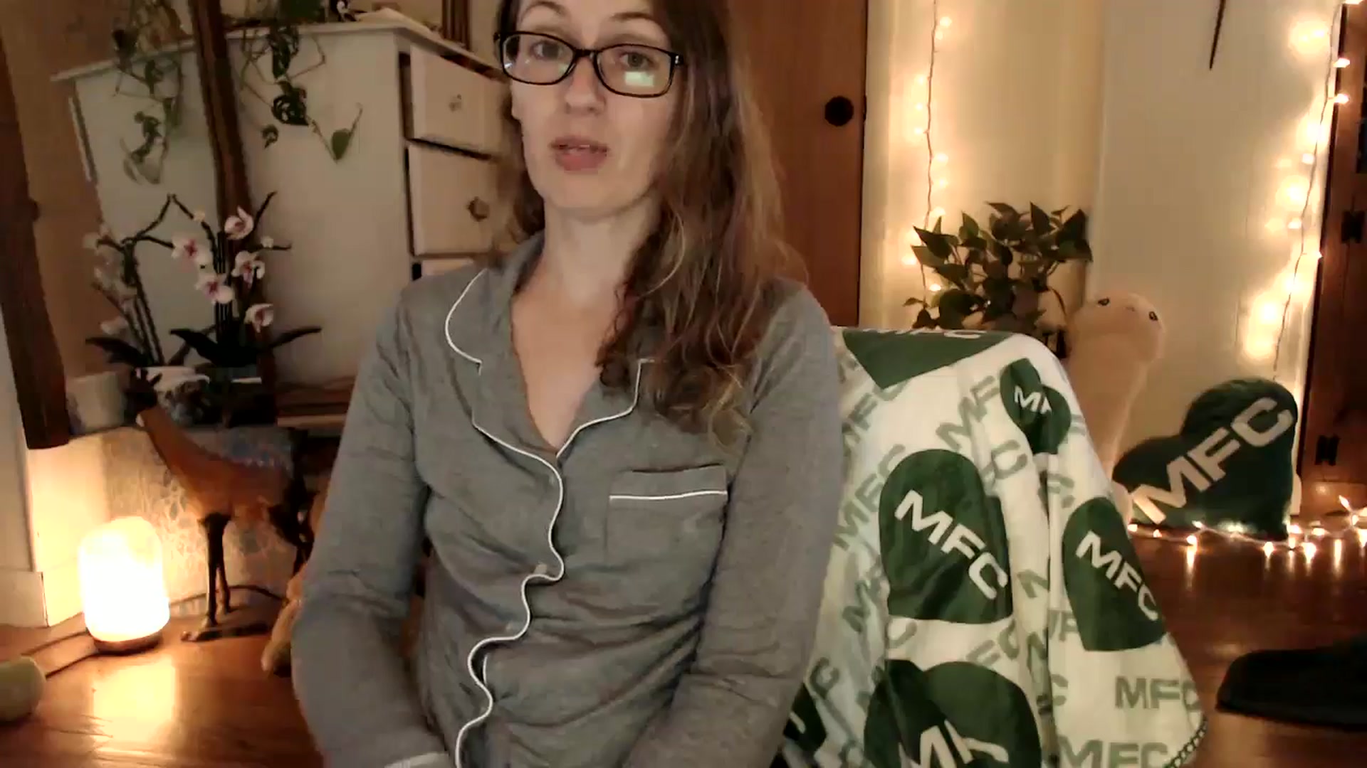 Gallery image thumbnail from WildflowerEm's myfreecams stream on, 09/25/2025, 19:14 image 4 of 20