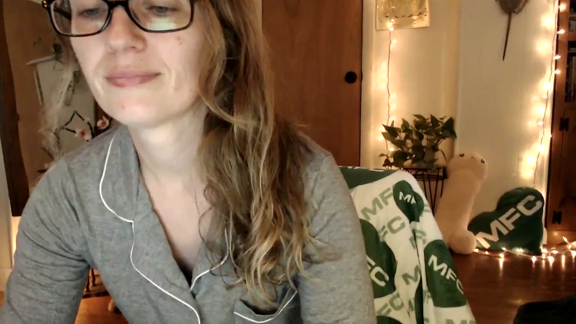 Gallery image thumbnail from WildflowerEm's myfreecams stream on, 09/25/2025, 19:14 image 2 of 20