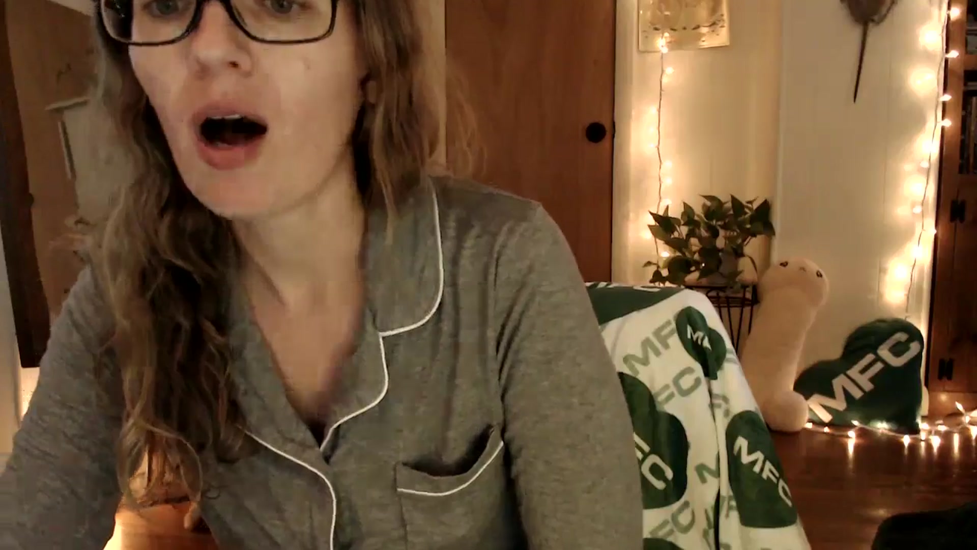 Gallery image thumbnail from WildflowerEm's myfreecams stream on, 09/25/2025, 19:14 image 3 of 20