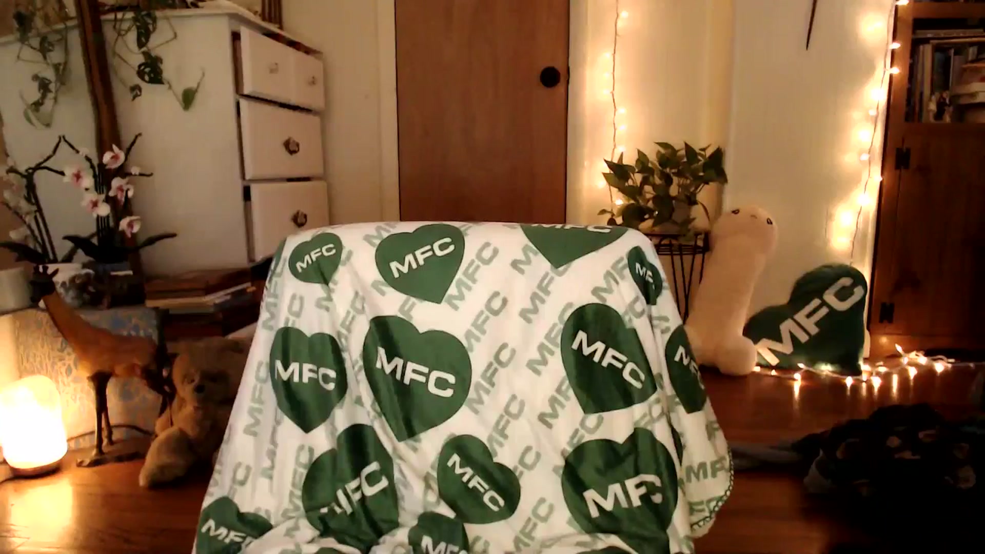 Gallery image thumbnail from WildflowerEm's myfreecams stream on, 09/25/2025, 19:14 image 11 of 20
