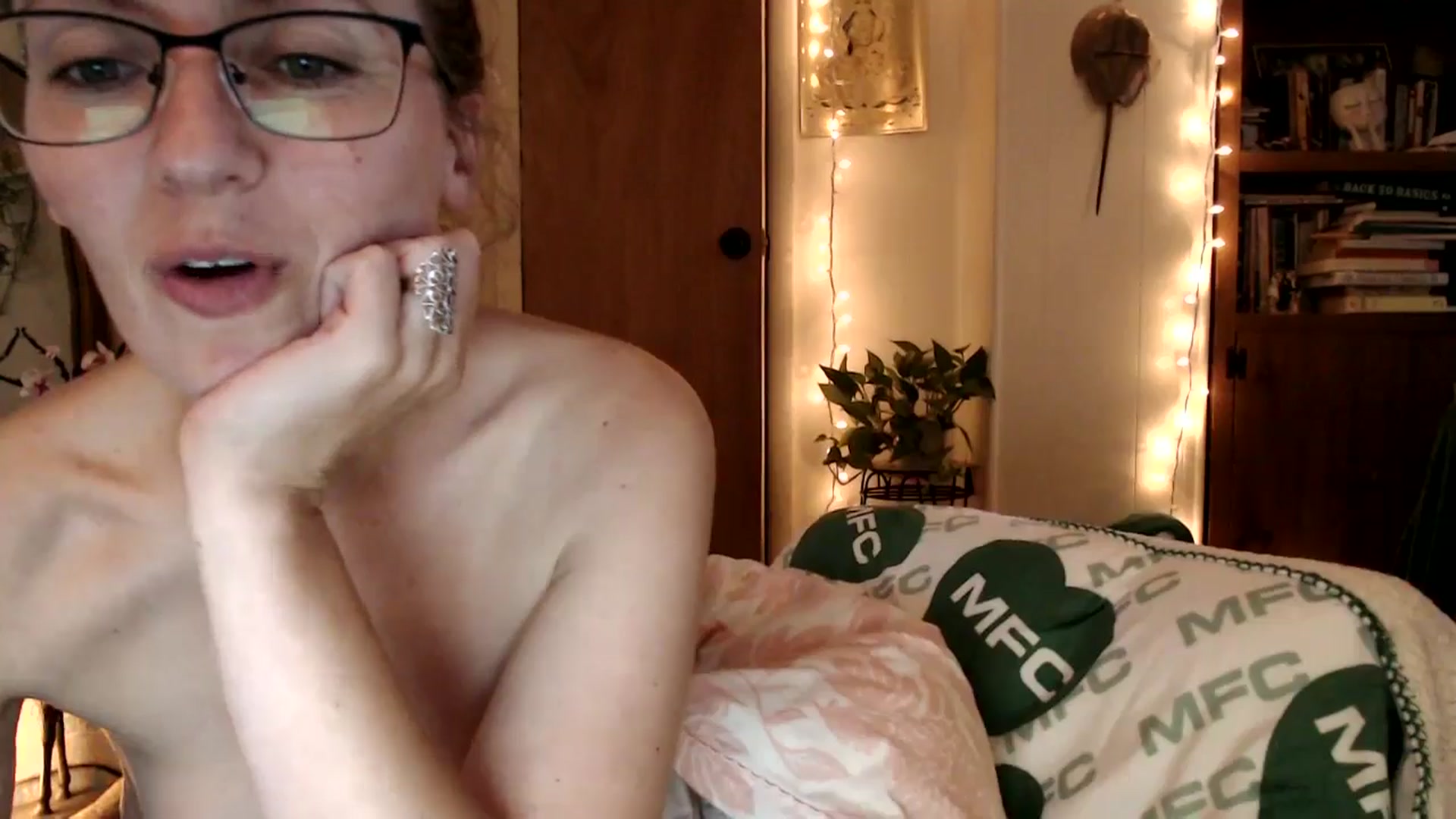 Gallery image thumbnail from WildflowerEm's myfreecams stream on, 09/28/2025, 22:30 image 13 of 20