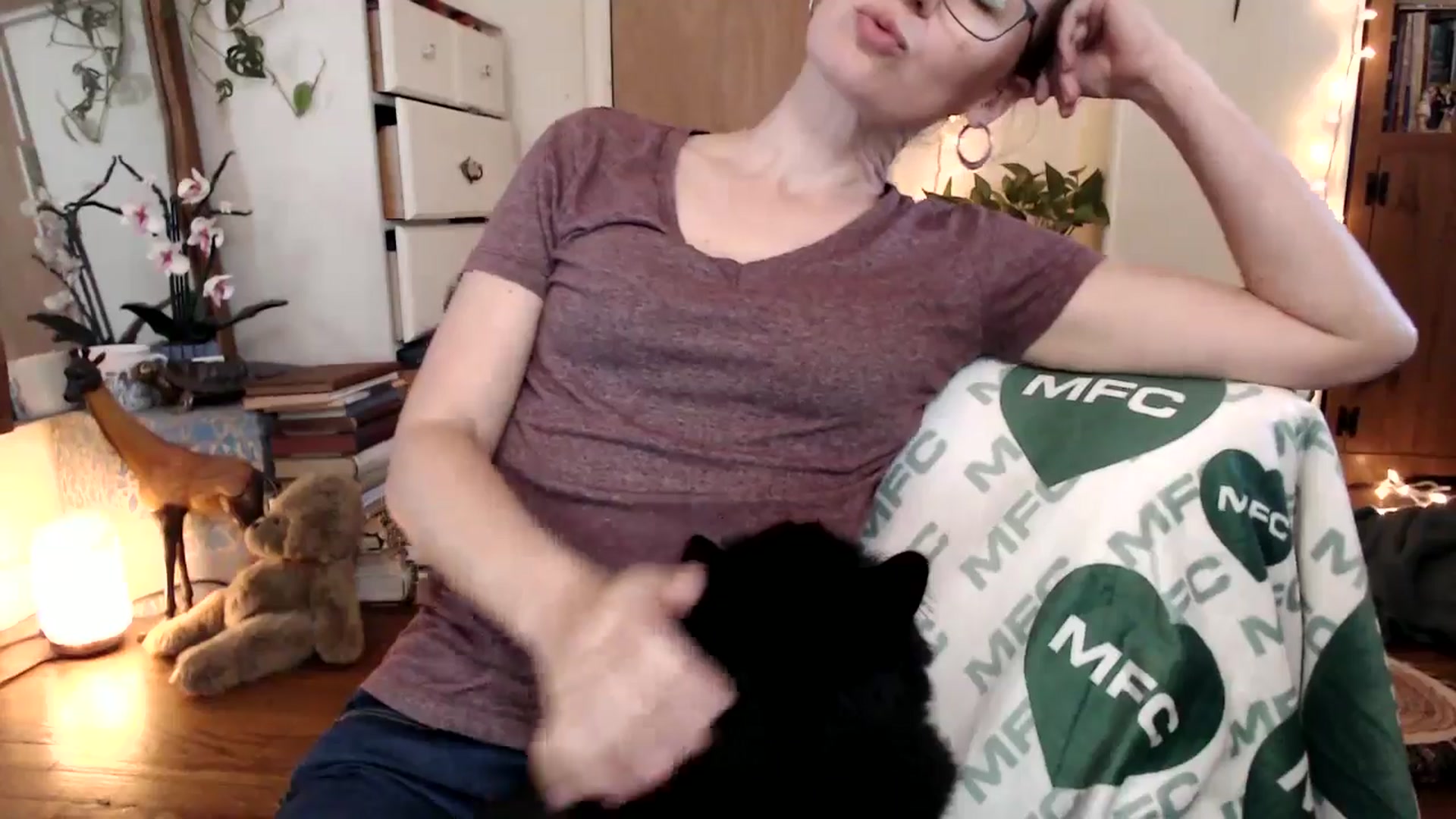 Gallery image thumbnail from WildflowerEm's myfreecams stream on, 09/29/2025, 18:19 image 8 of 20
