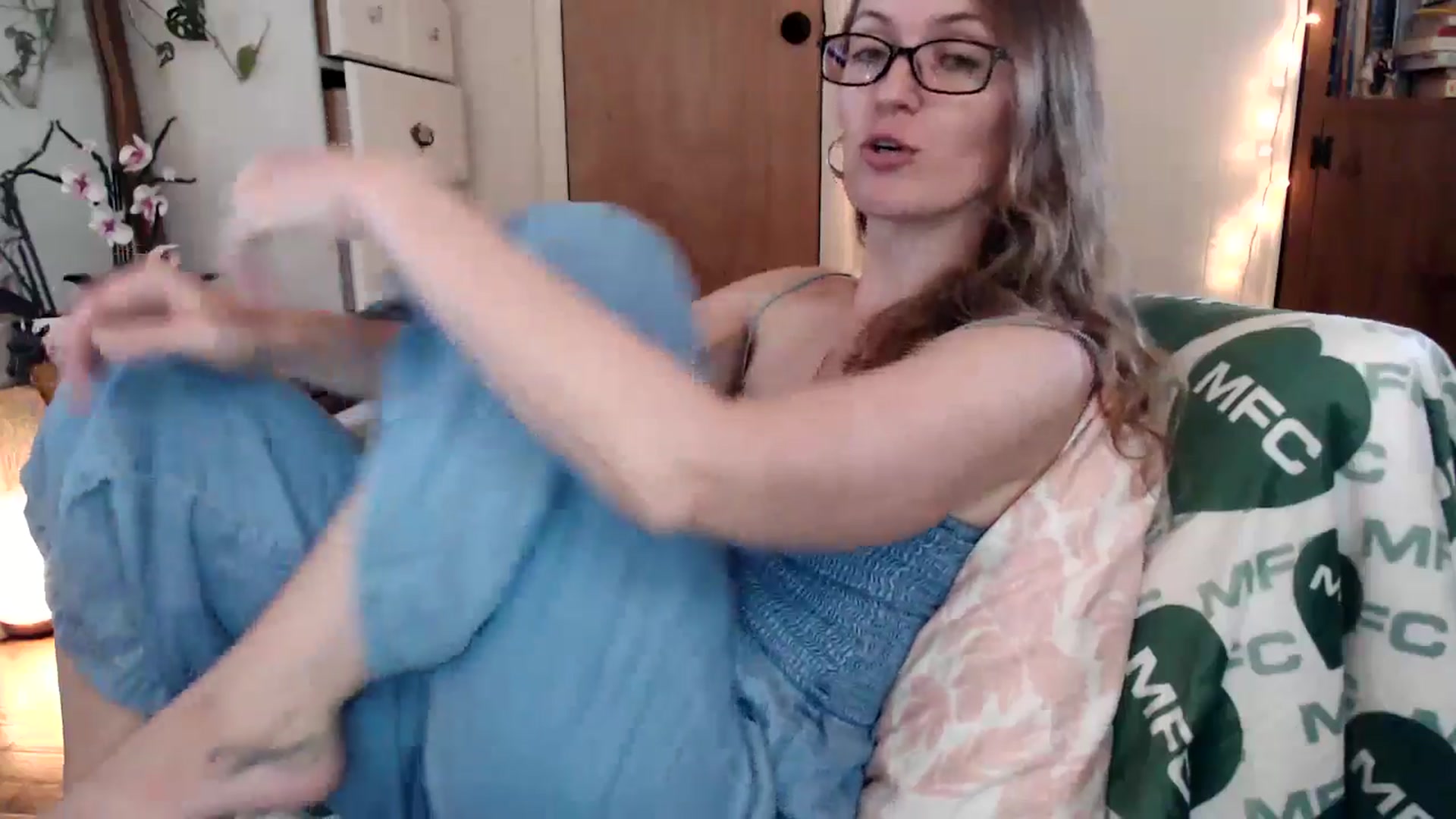 Gallery image thumbnail from WildflowerEm's myfreecams stream on, 09/30/2025, 17:54 image 17 of 20