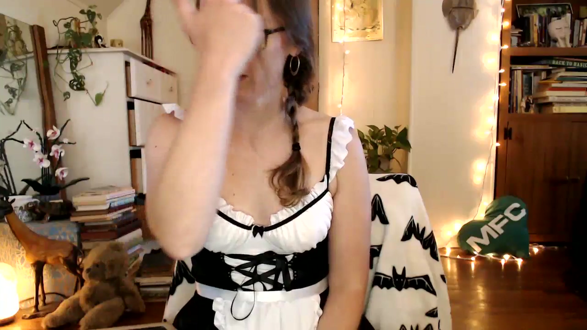 Gallery image thumbnail from WildflowerEm's myfreecams stream on, 10/10/2025, 19:17 image 10 of 20