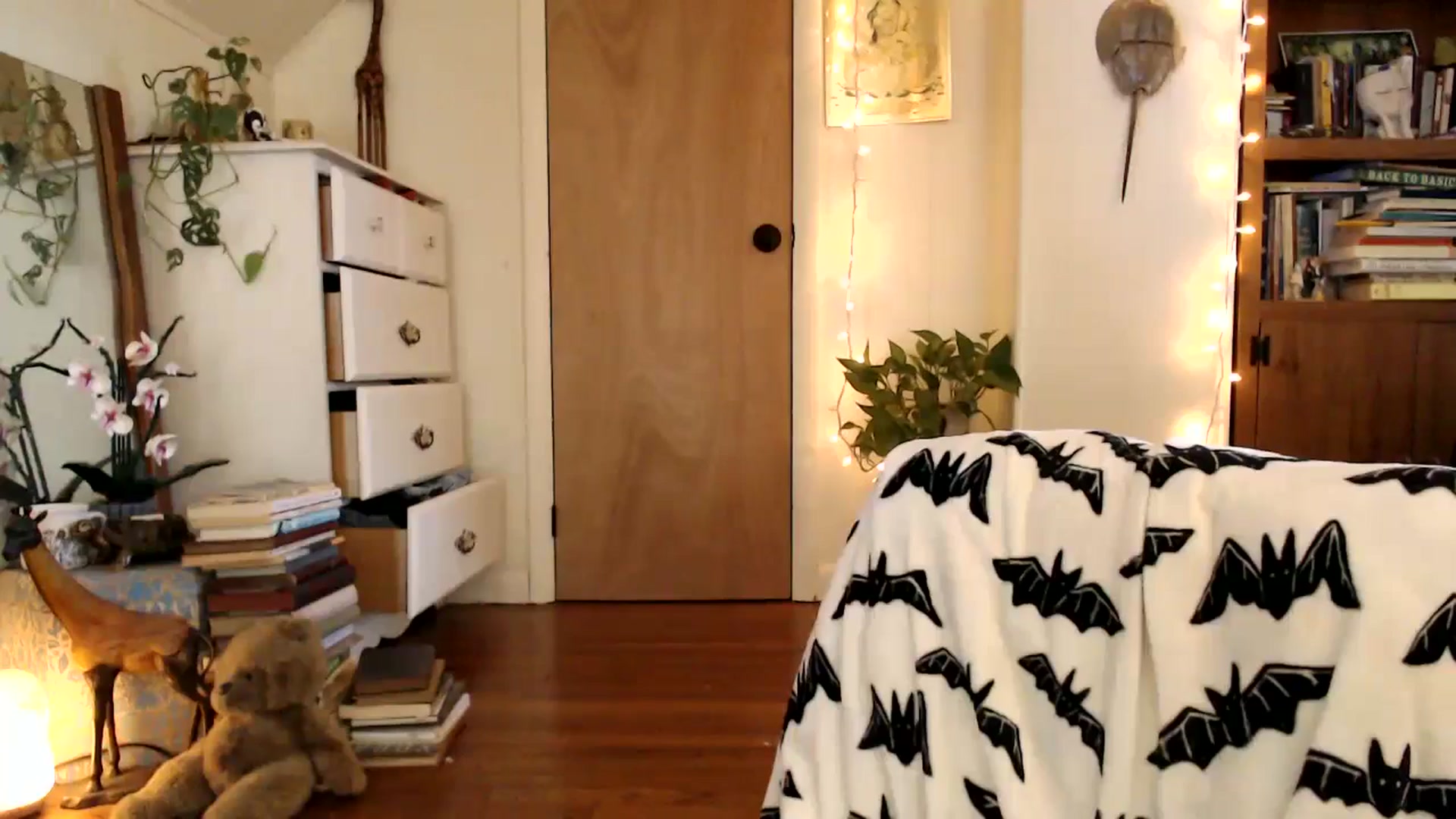 Gallery image thumbnail from WildflowerEm's myfreecams stream on, 10/10/2025, 19:17 image 14 of 20