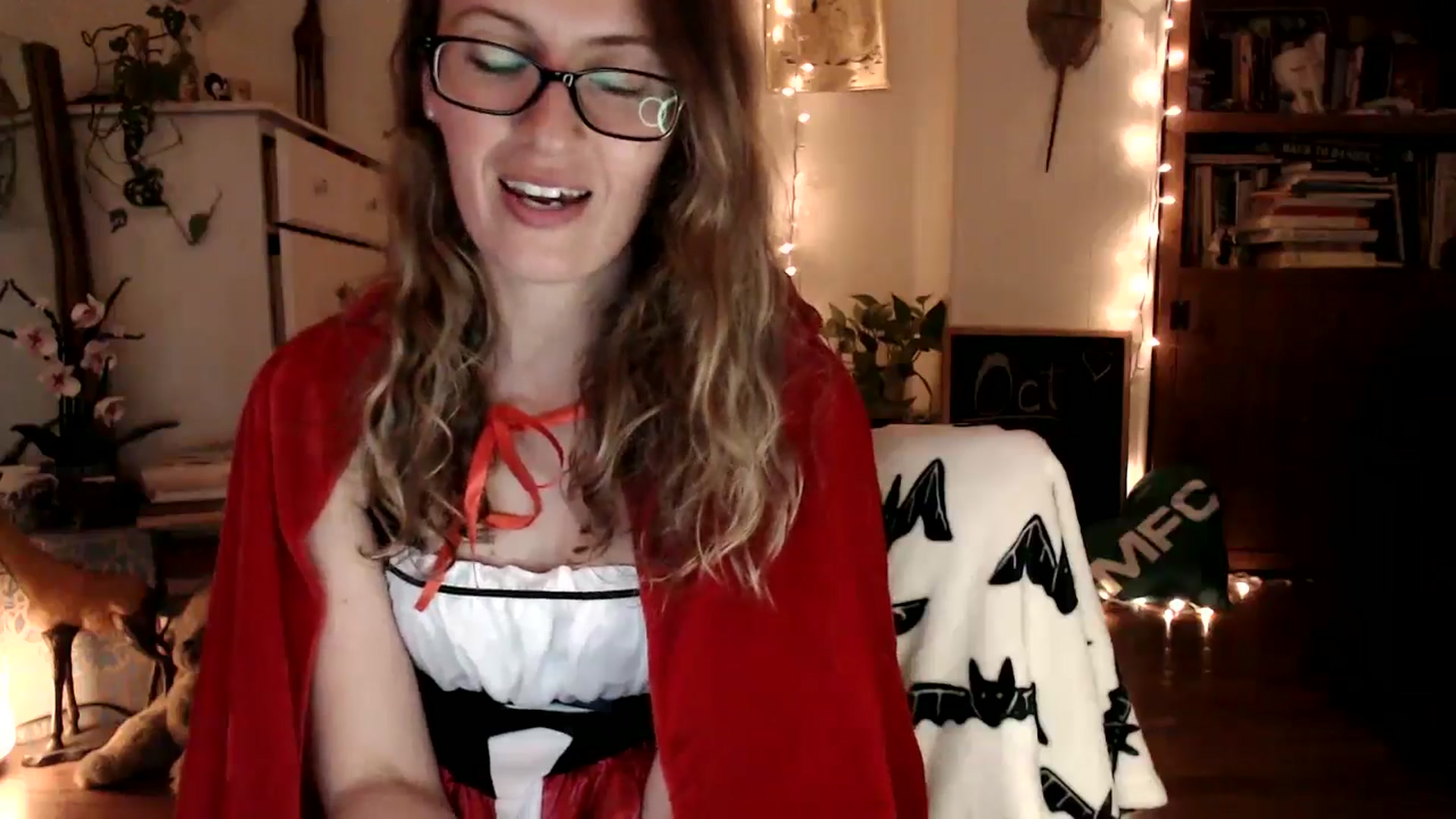 Gallery image thumbnail from WildflowerEm's myfreecams stream on, 10/12/2025, 23:10 image 5 of 20