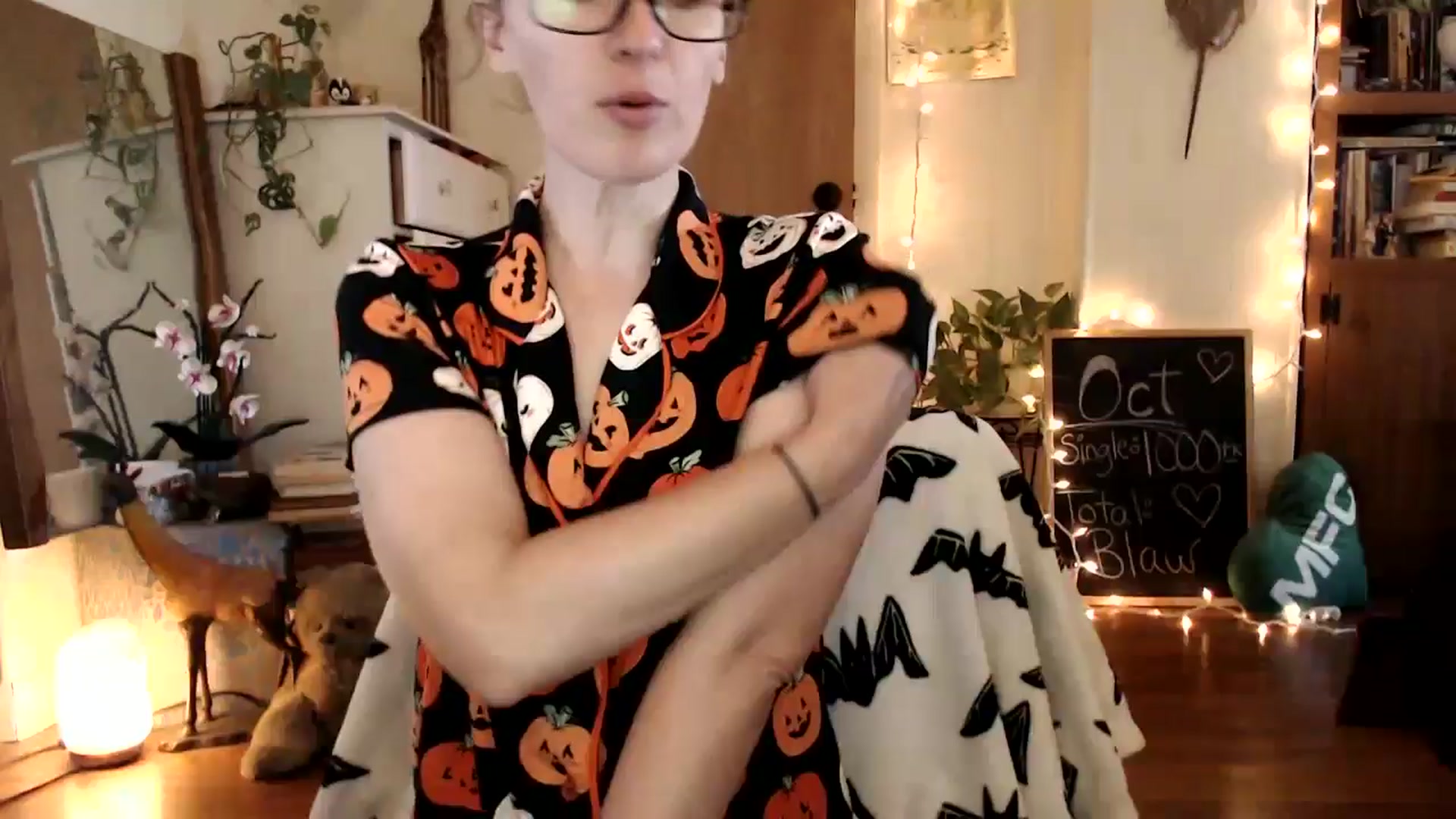 Gallery image thumbnail from WildflowerEm's myfreecams stream on, 10/16/2025, 19:24 image 10 of 20
