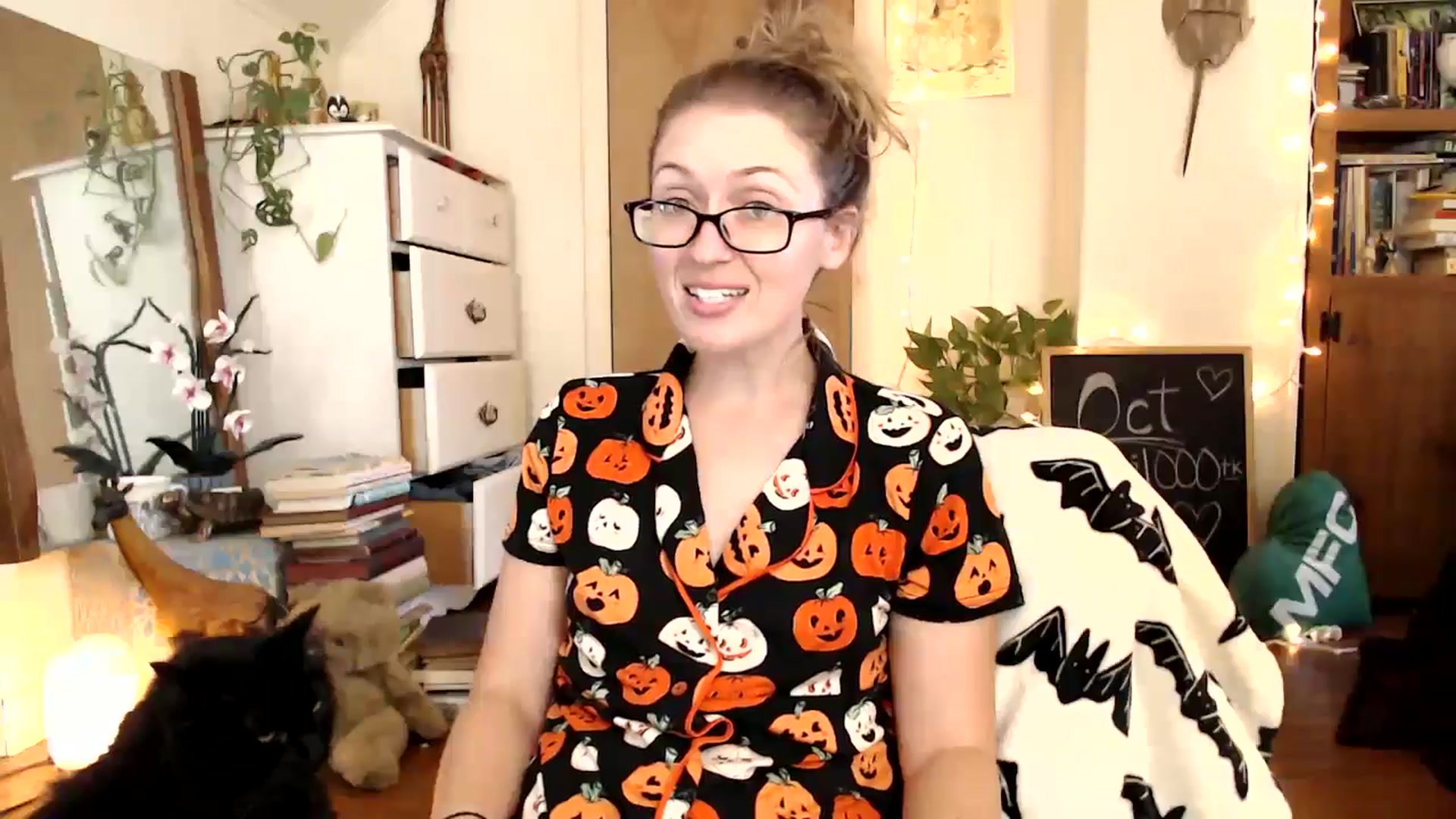 Gallery image thumbnail from WildflowerEm's myfreecams stream on, 10/16/2025, 19:24 image 13 of 20