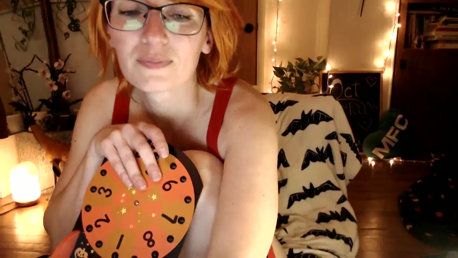 Gallery image thumbnail from WildflowerEm's myfreecams stream on, 10/19/2025, 22:58 image 19 of 20