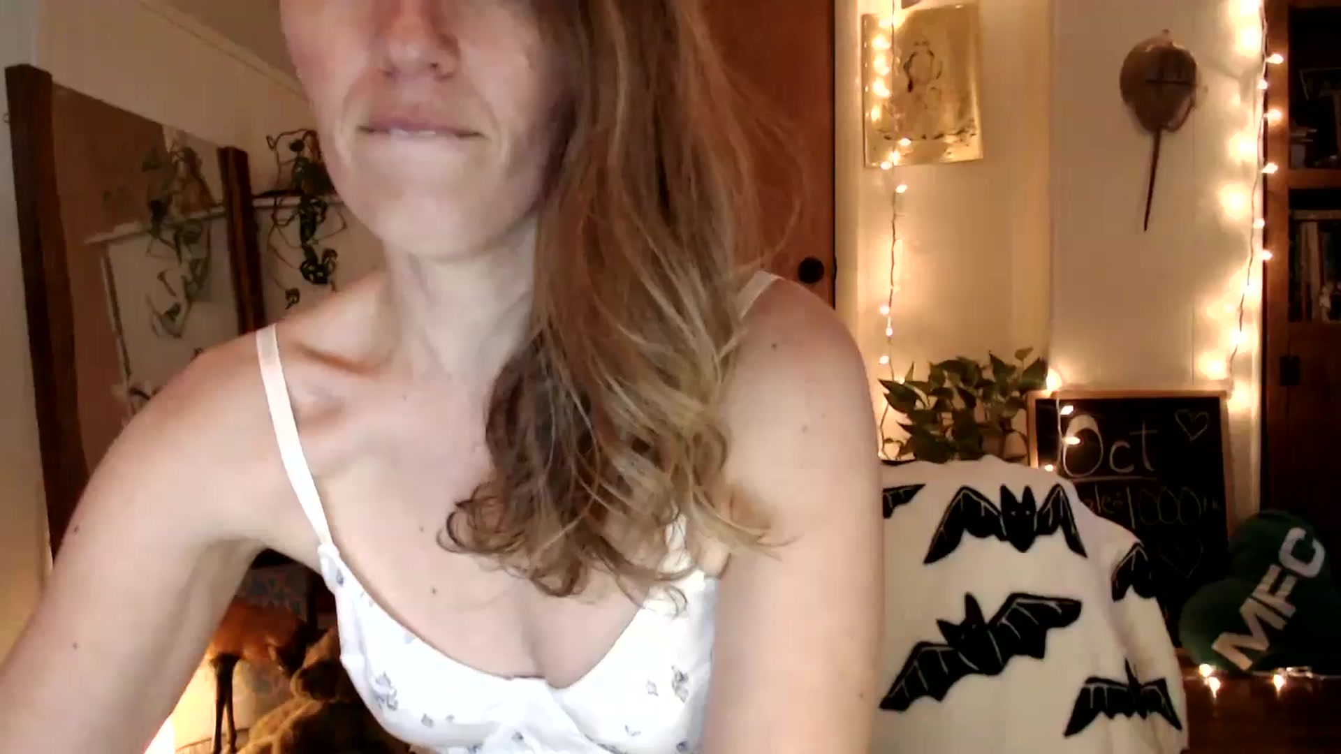 Gallery image thumbnail from WildflowerEm's myfreecams stream on, 10/30/2025, 19:18 image 9 of 20
